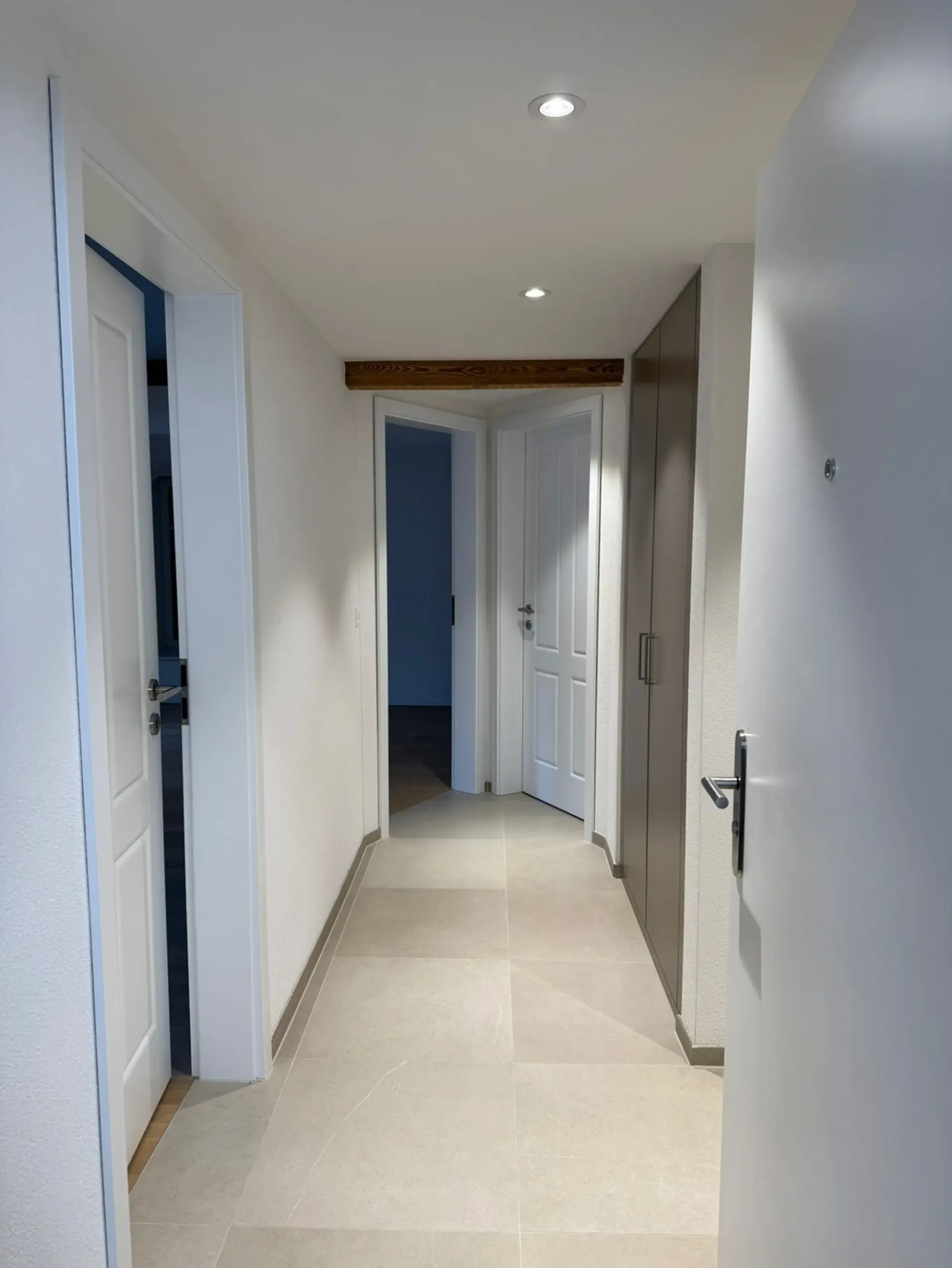 Charming 3.5-room apartment with stylish renovation!