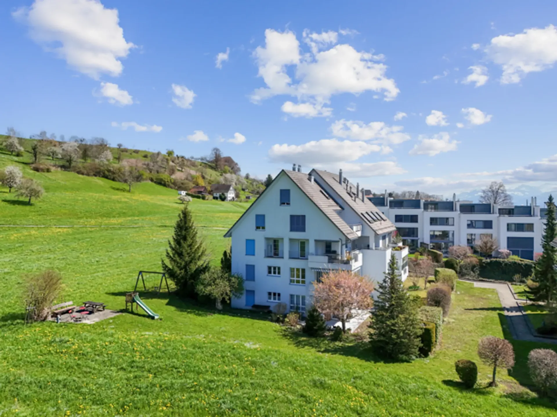 Confortable, entretenu, calme avec jardin de 45m2