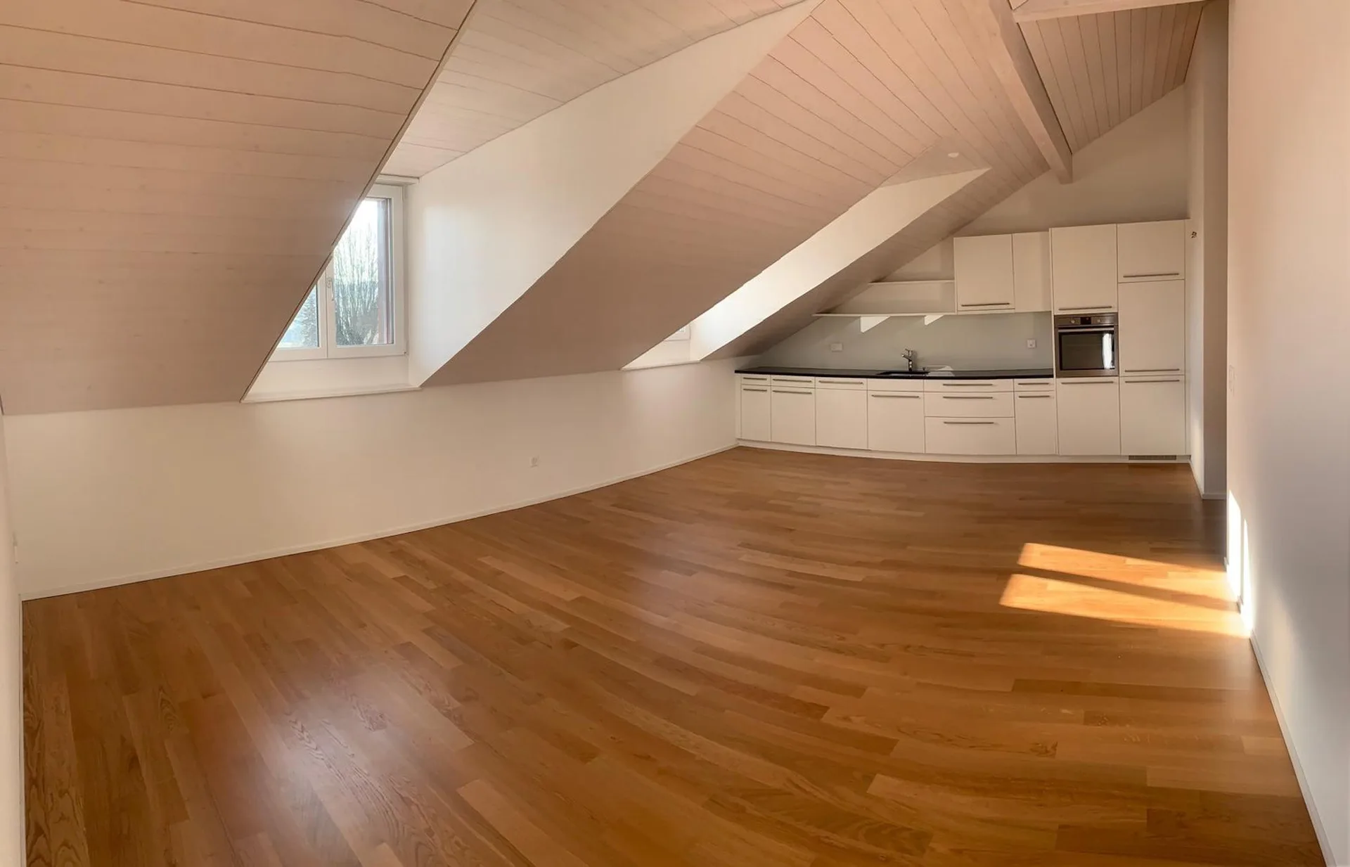 Mansardendachwohnung mit 3.5 Zimmern