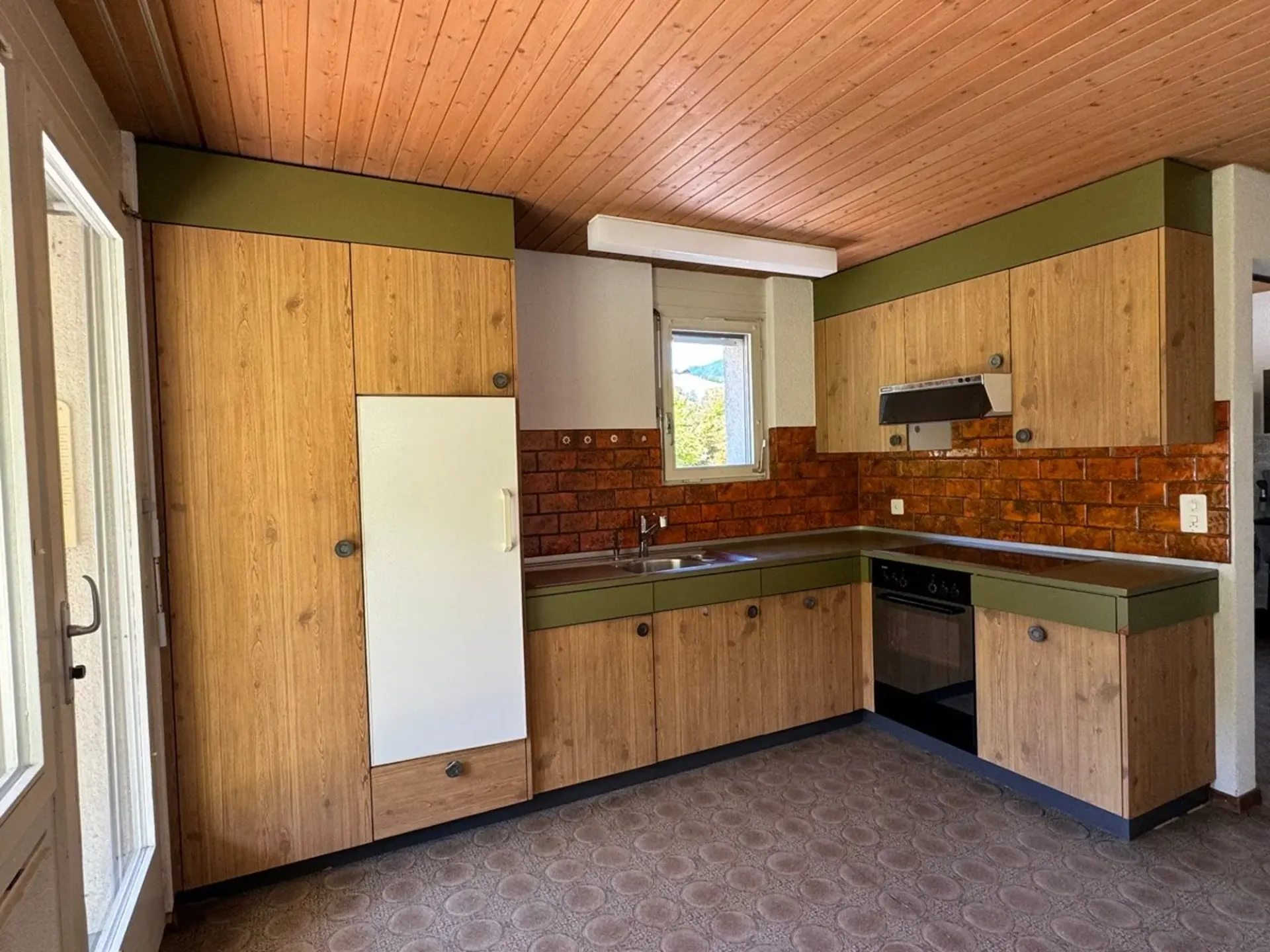 Charming 3.5-room apartment in Vorderthal – available immediately