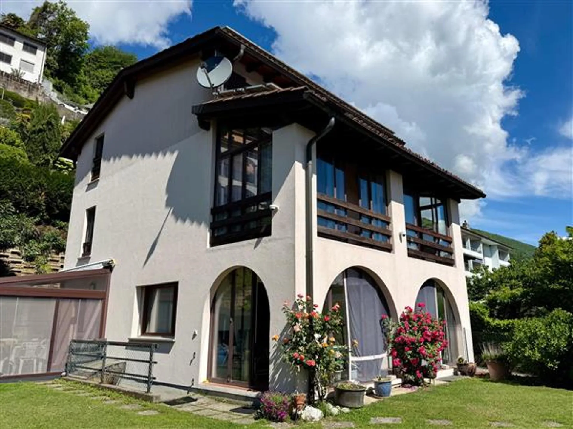 Agno: Einfamilienhaus 7.5 Zimmer