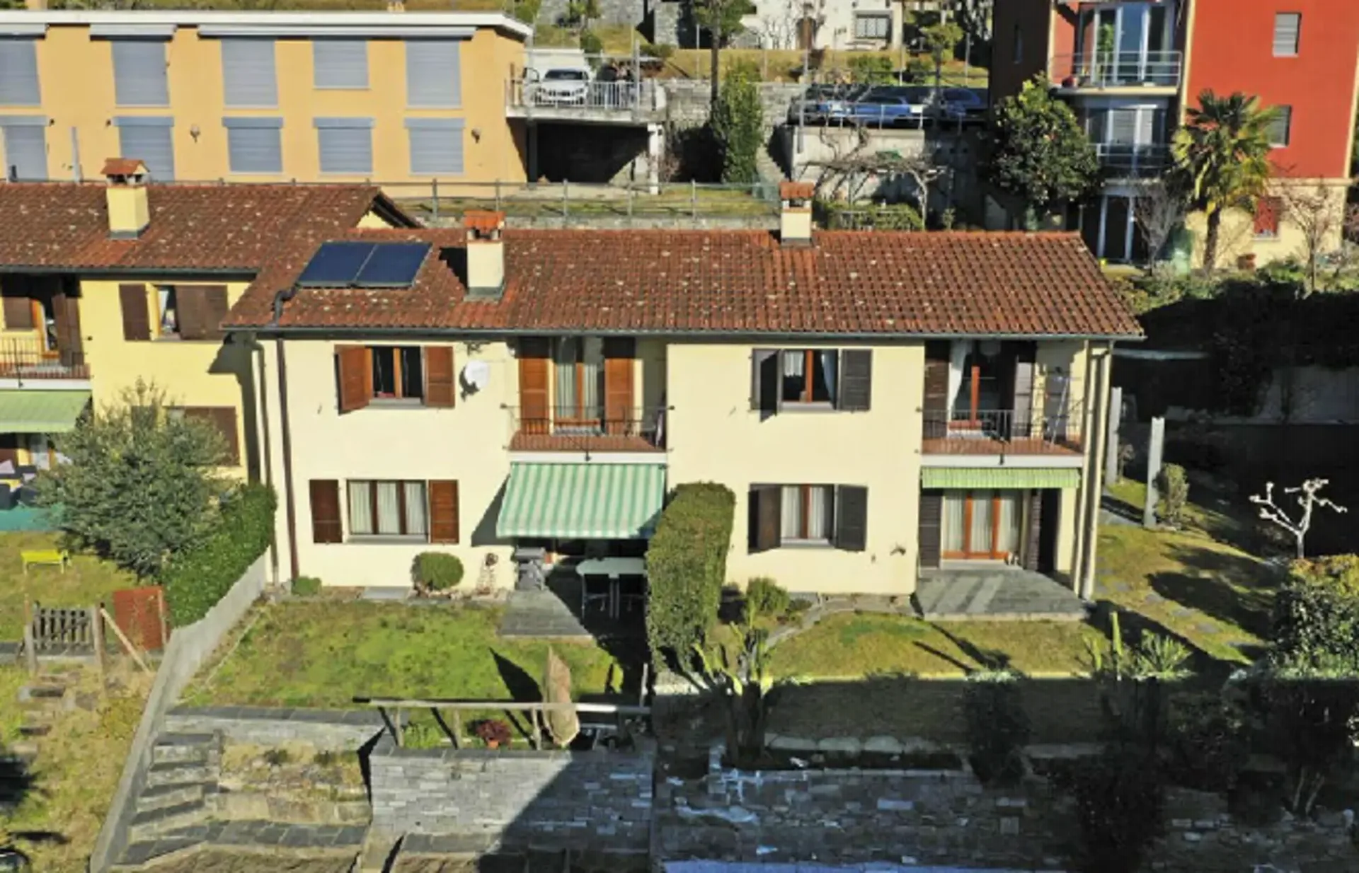 Villetta a schiera di 4.5 locali con vista panoramica a Minusio
