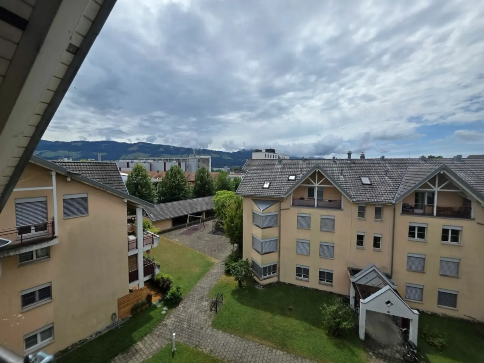 Grosszügige 3.5-ZW in der Überbauung Stadtrose