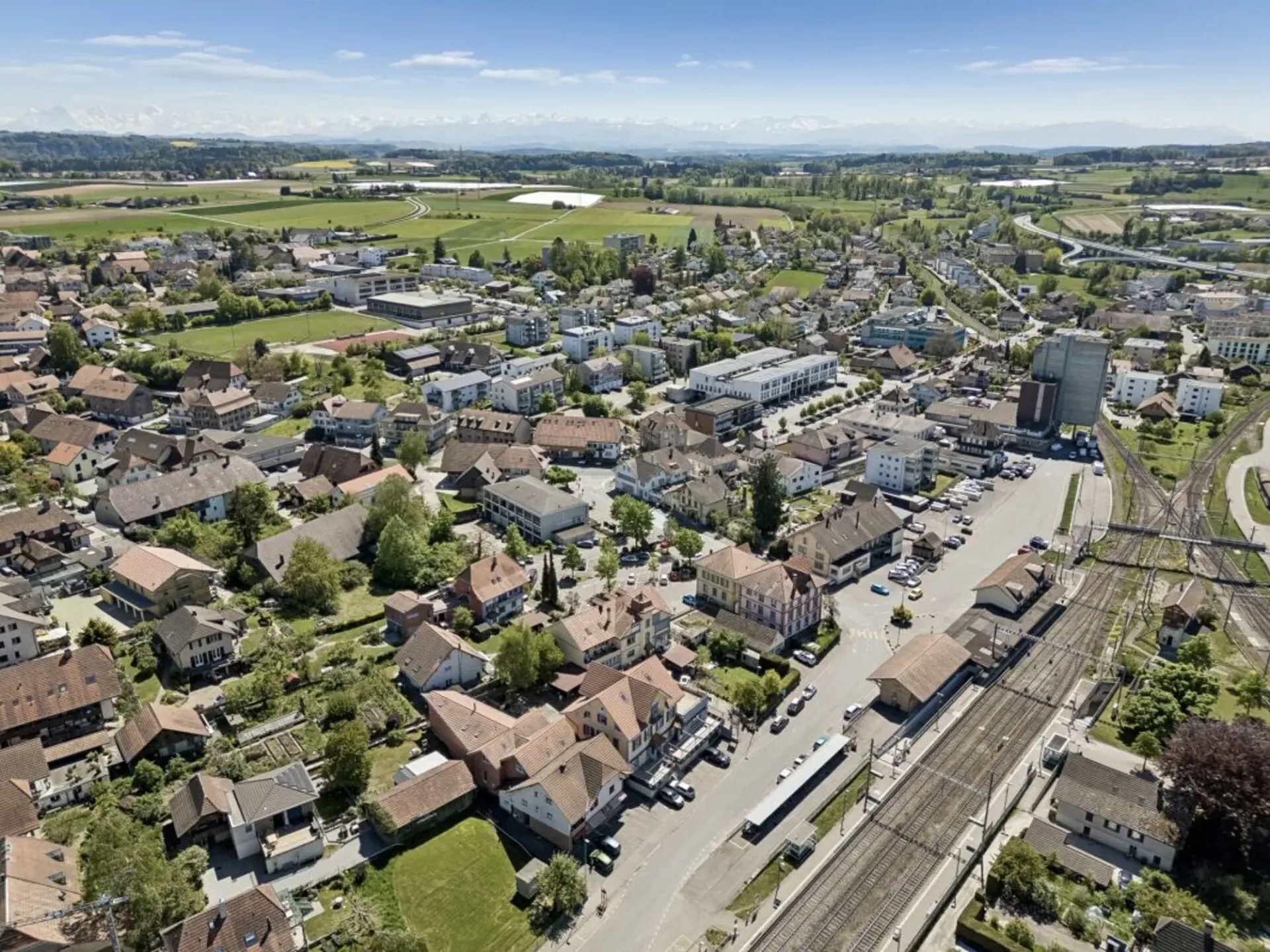Zwei attraktive Liegenschaften im Zentrum von Kerzers zu verkaufen