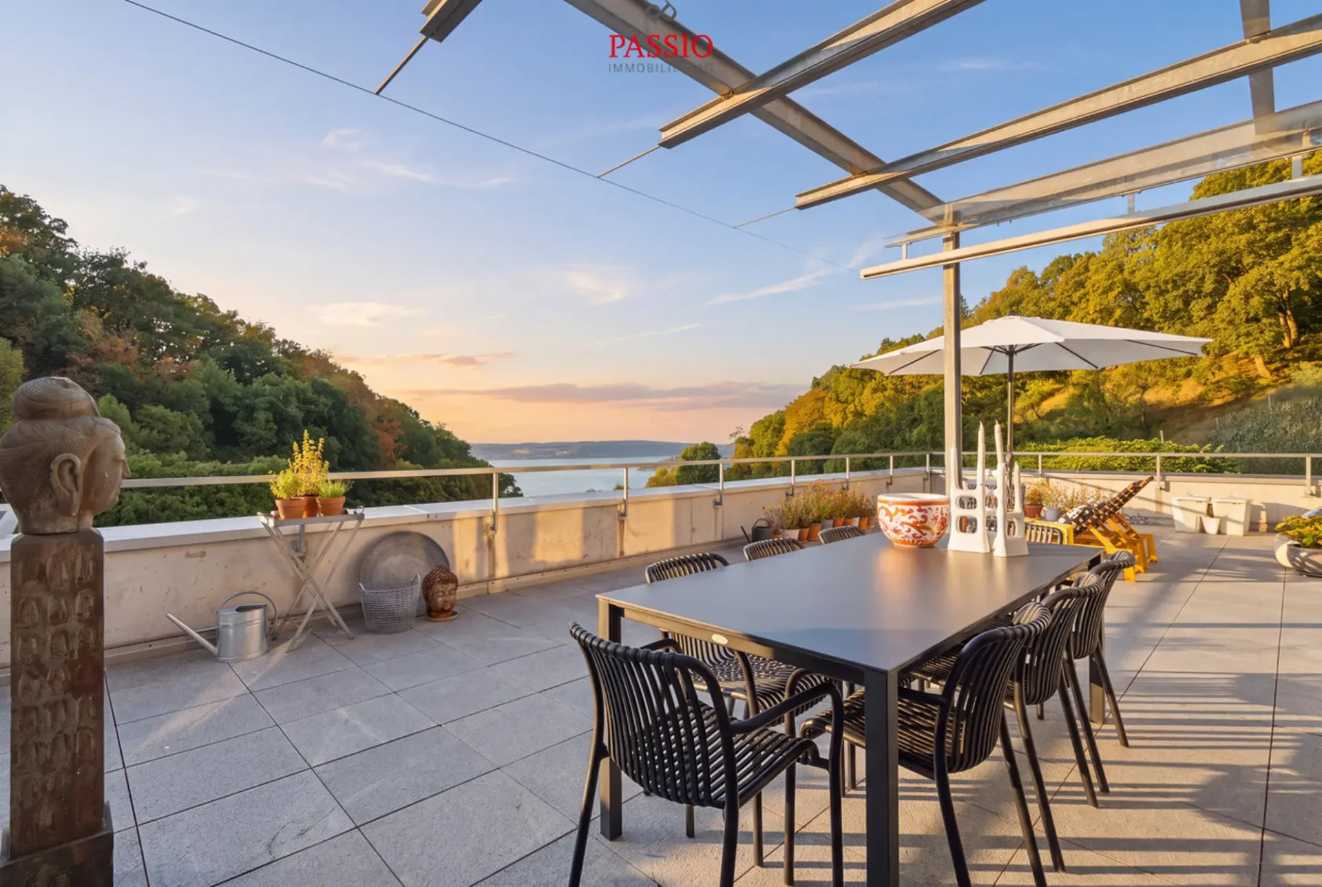 Rêve de maison au-dessus du lac de Bienne avec une terrasse de 92 m²