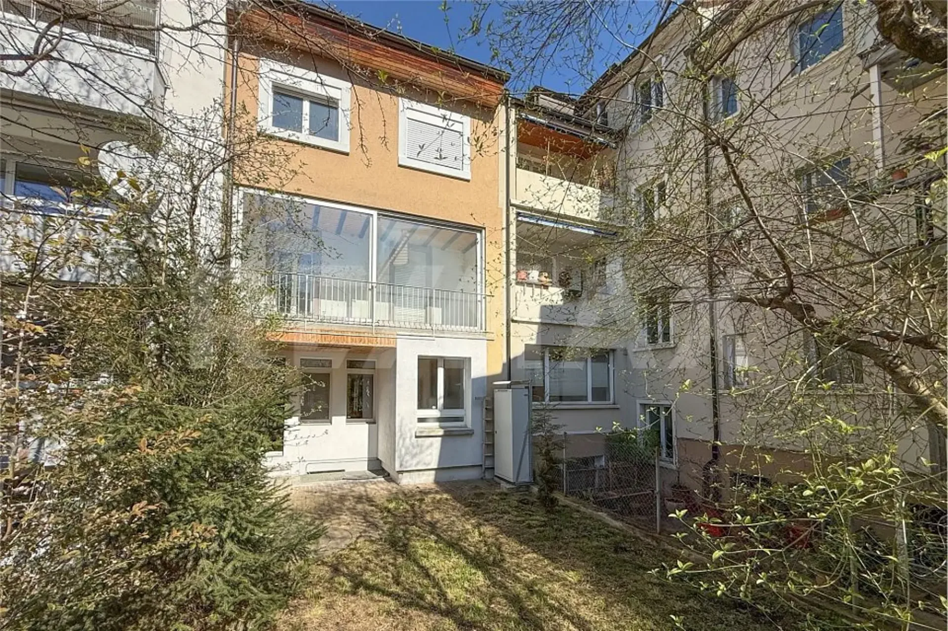 Grosszügiges Stadthaus mit viel Platz