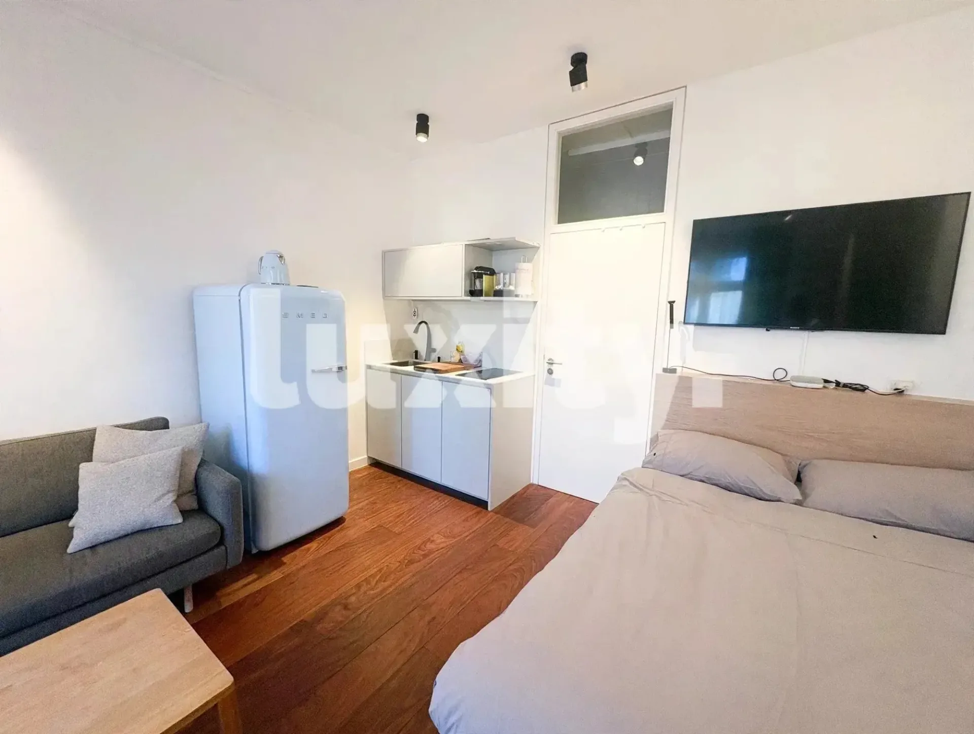 LUXURY FURNISHED STUDIO WITH TERRACE