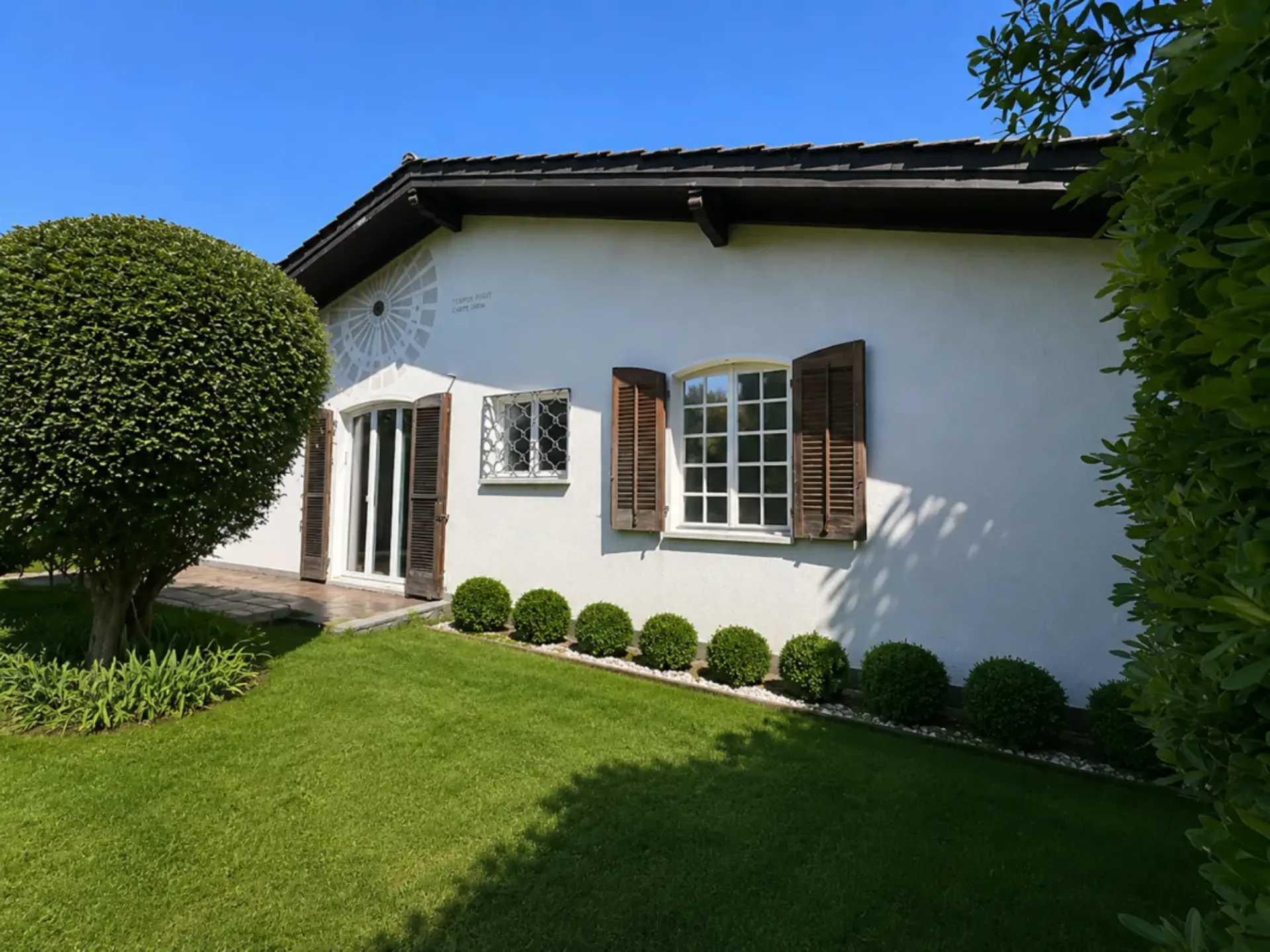 Einfamilienhaus nur wenige Schritte vom See entfernt