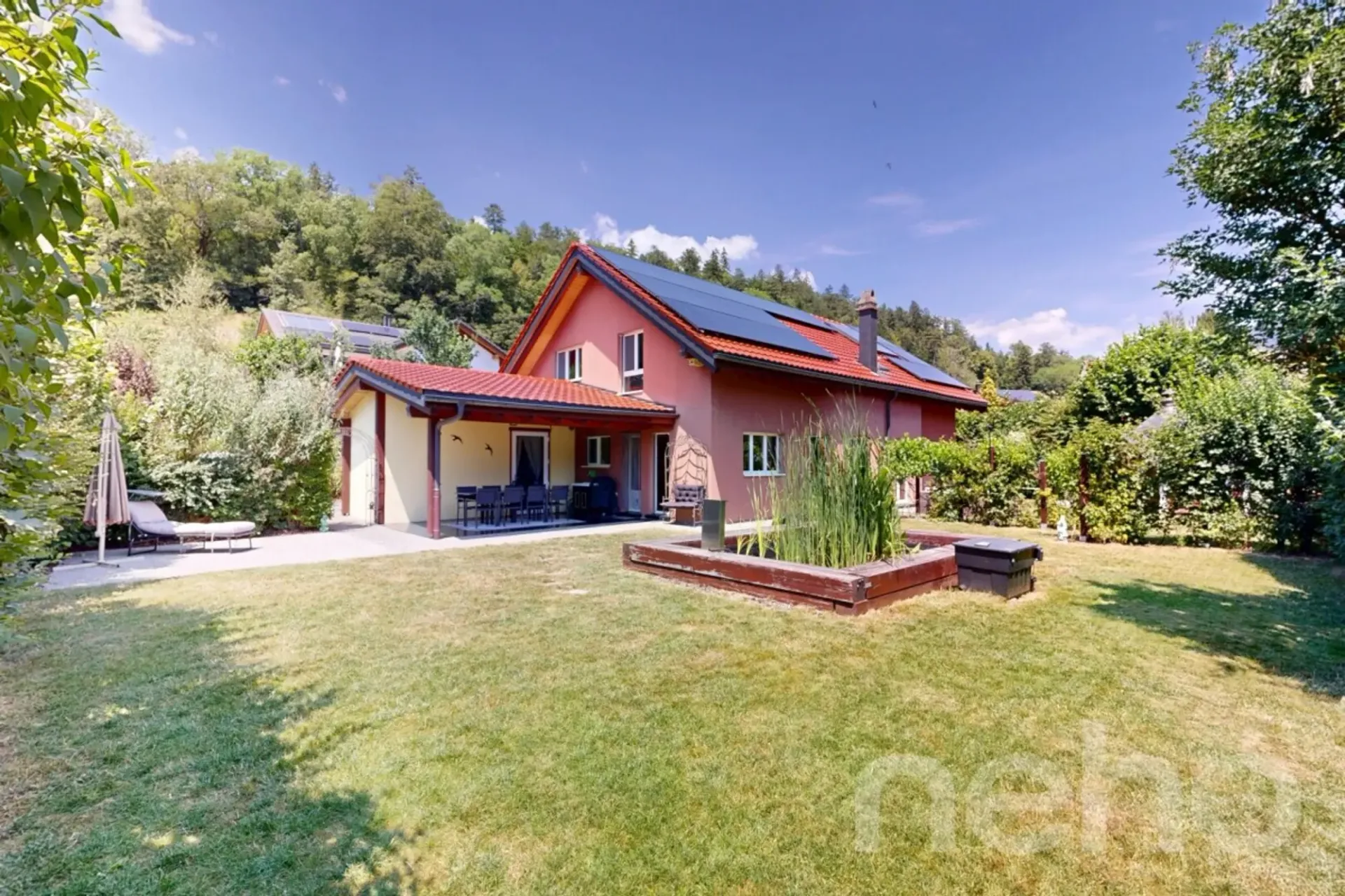 Splendide Villa de Standing avec Jardin, Jacuzzi et Étang Privatif