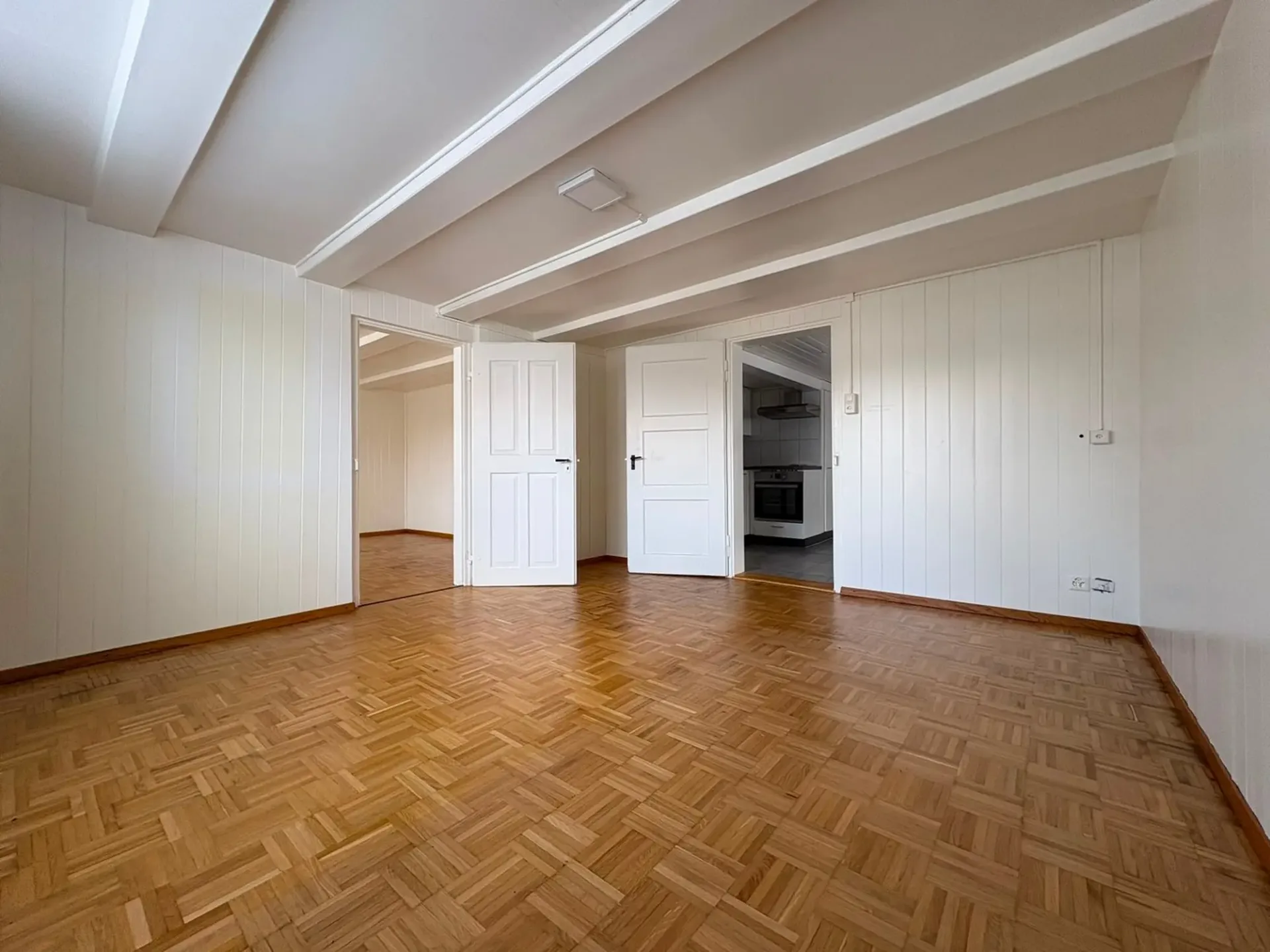 Gemütliche 3.5 Zimmerwohnung im Erdgeschoss mit grosser Küche