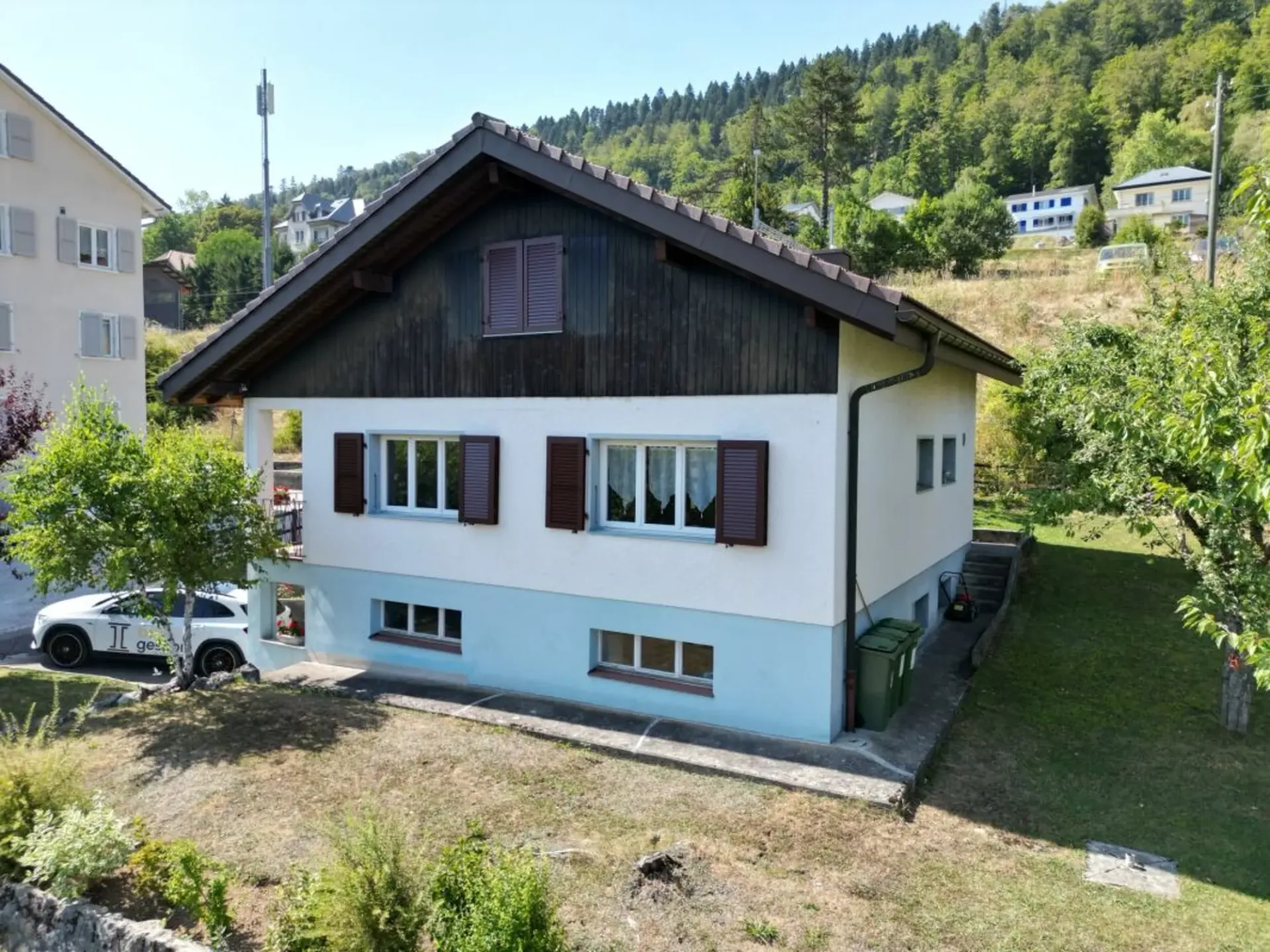 Renan, schönes Einfamilienhaus mit 6 Zimmern