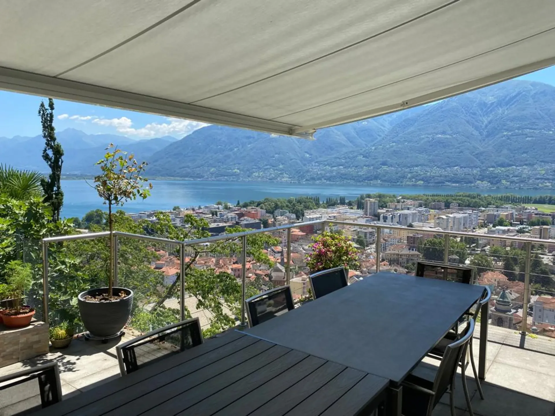 Magnifica Villa moderna sopra la città vecchia, Moderne , strahlende Villa nahe der Stadtt