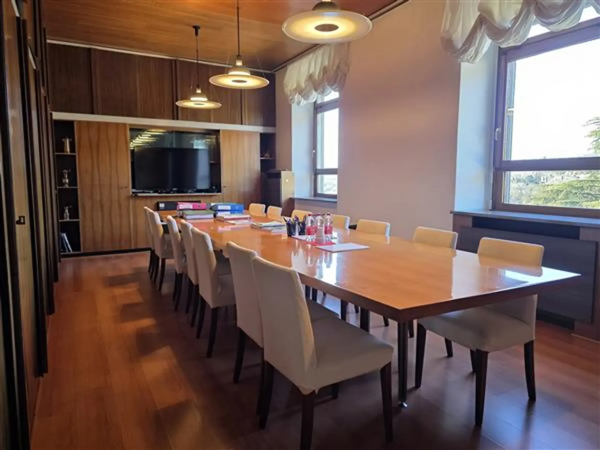 Mendrisio: Büro 4.5 Lokale