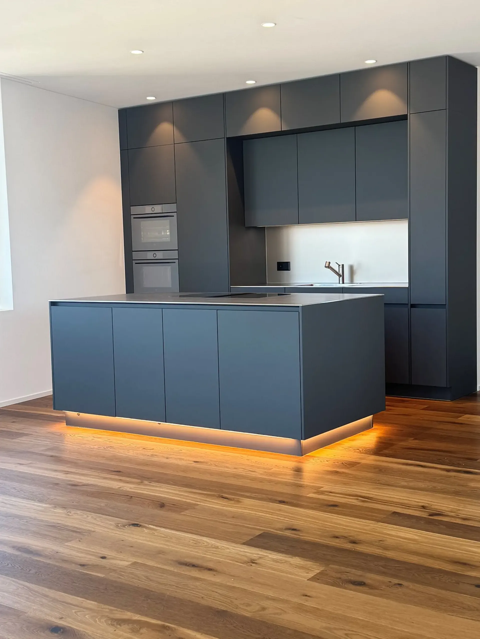 Moderne 3.5-Zimmer-Dachwohnung in Steinhausen – Neubau 2025
