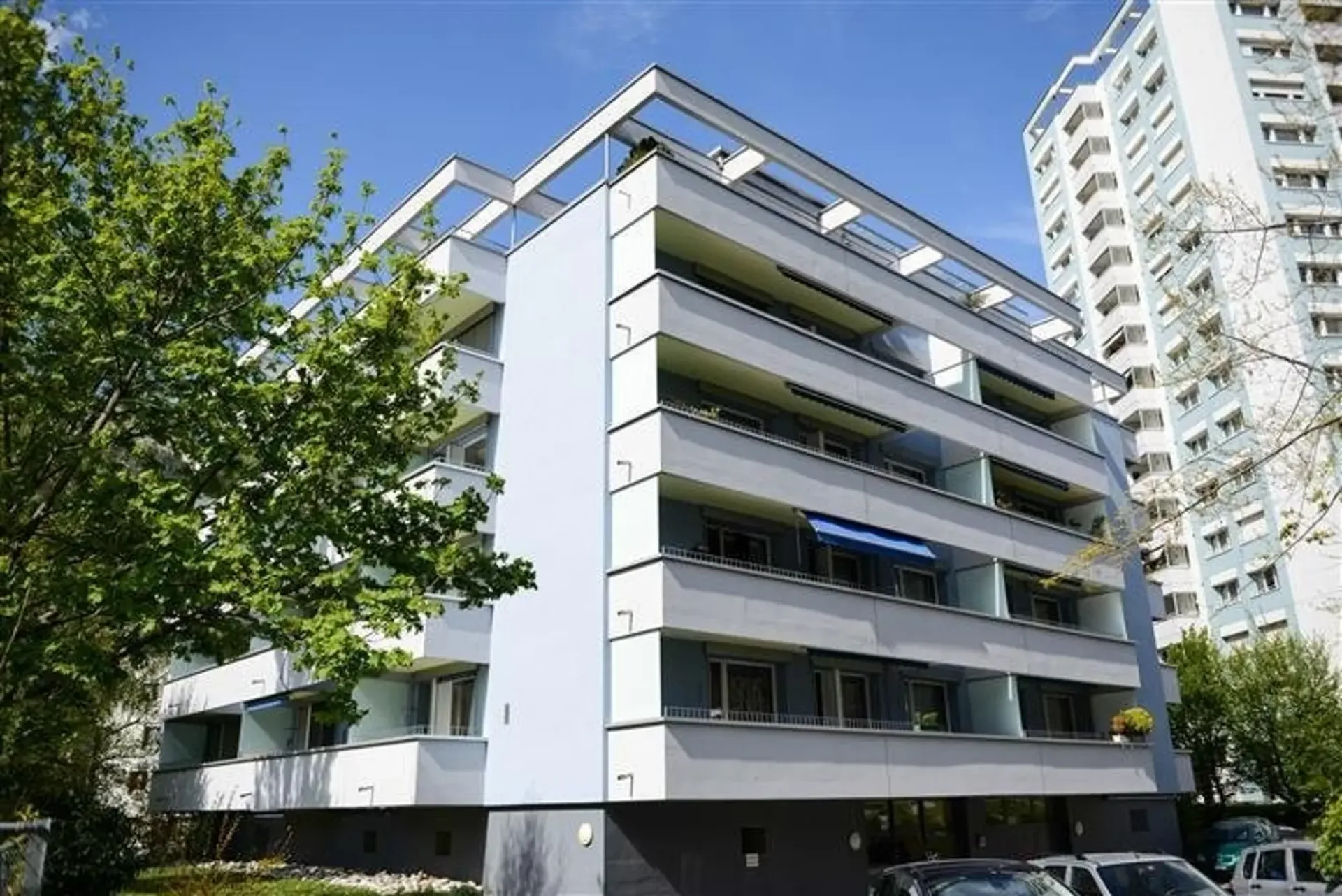 Aussenparkplatz zu vermieten