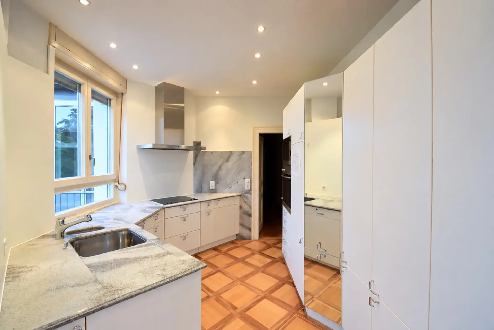 Schöner Altbau an bester Lage!