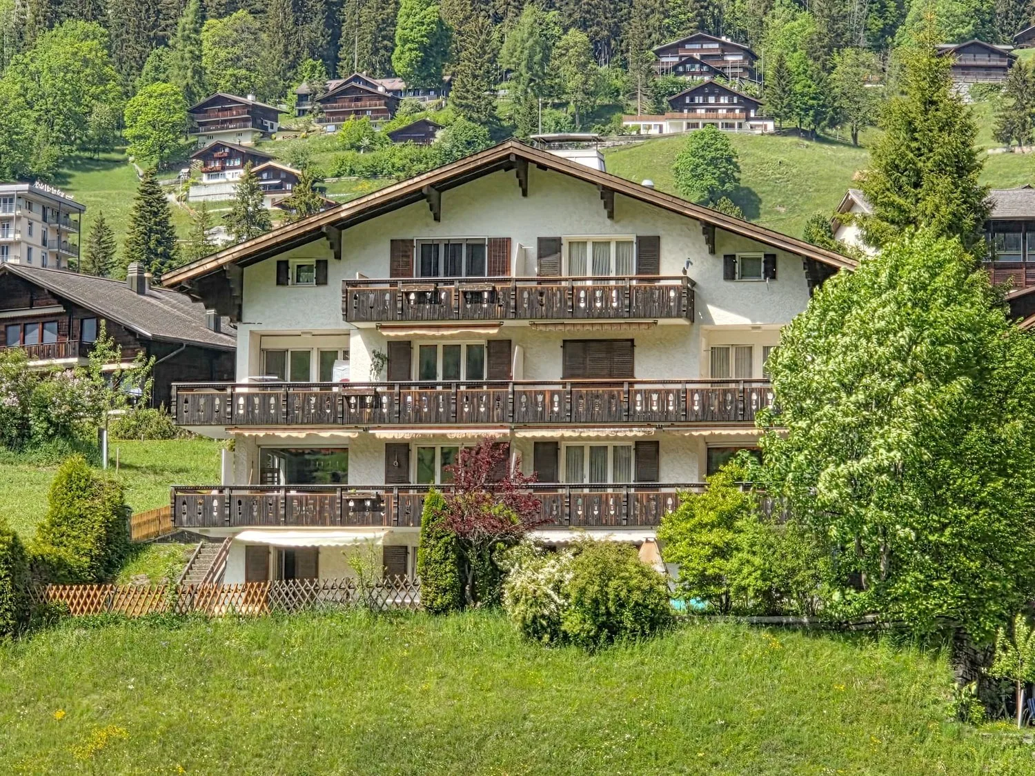 Mehrfamilienhaus mit drei Einheiten