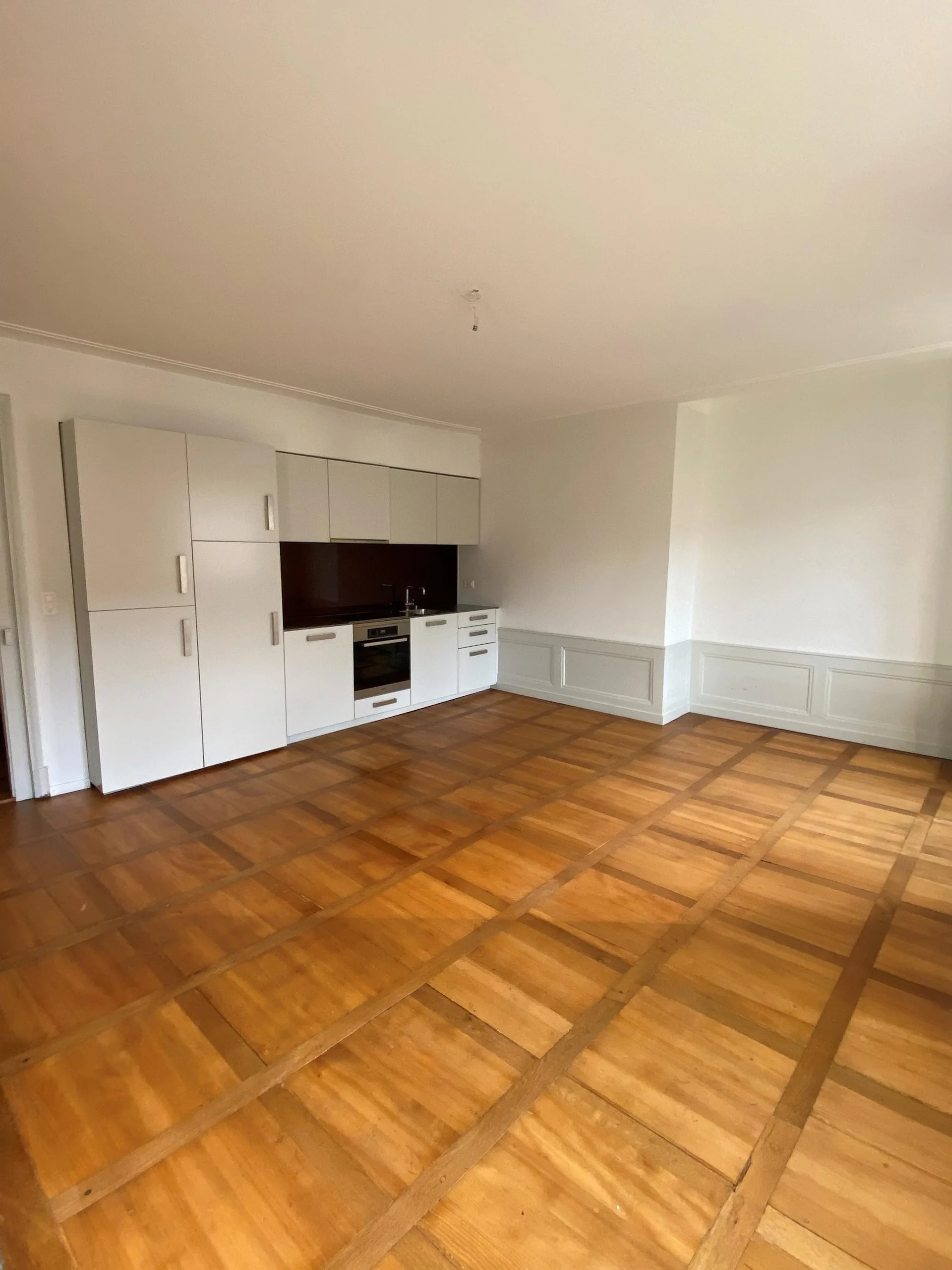 Zweieinhalb-Zimmer-Wohnung im 2. Stock
