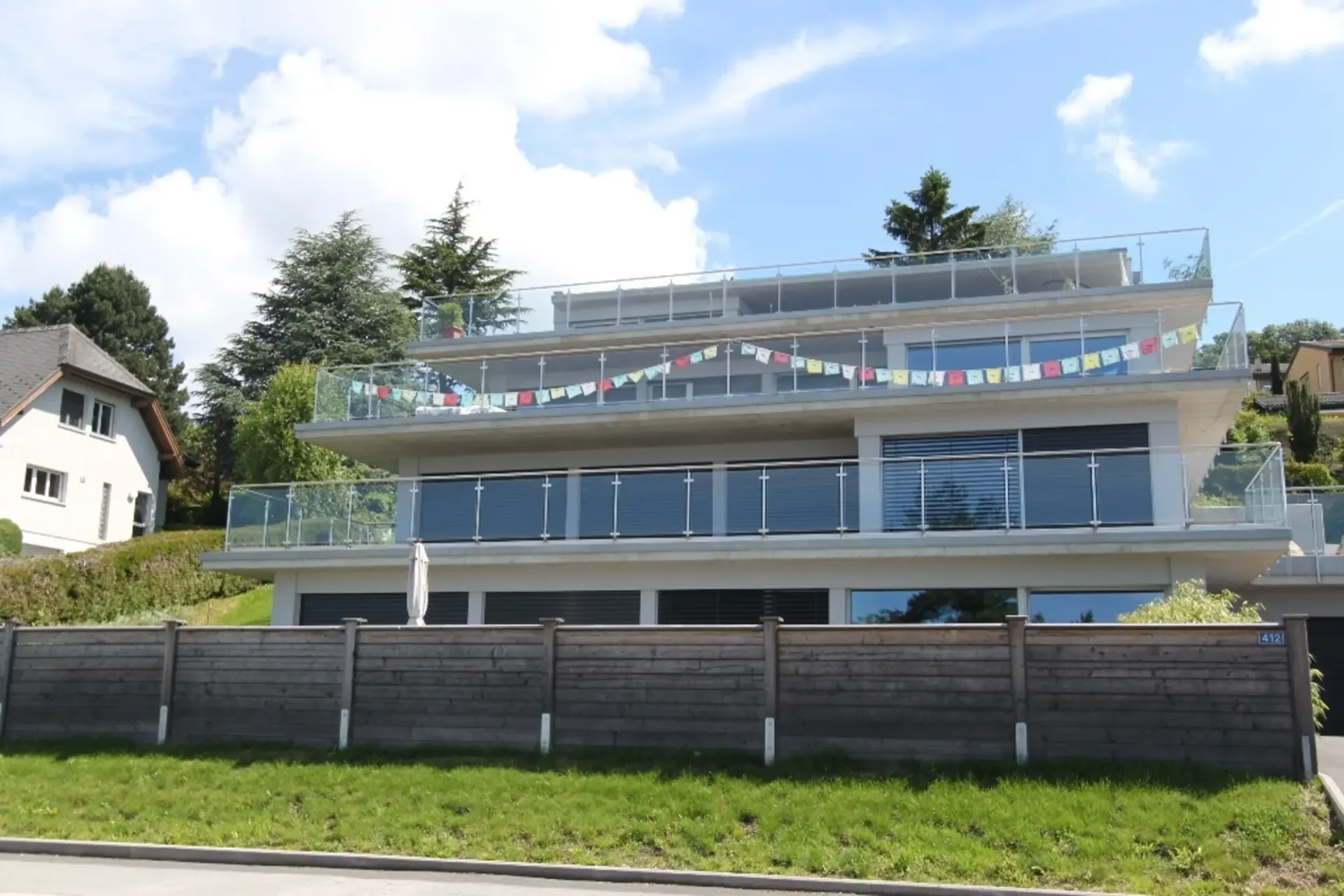 4.5 pces vue sur le lac, proche autoroute et transports publics