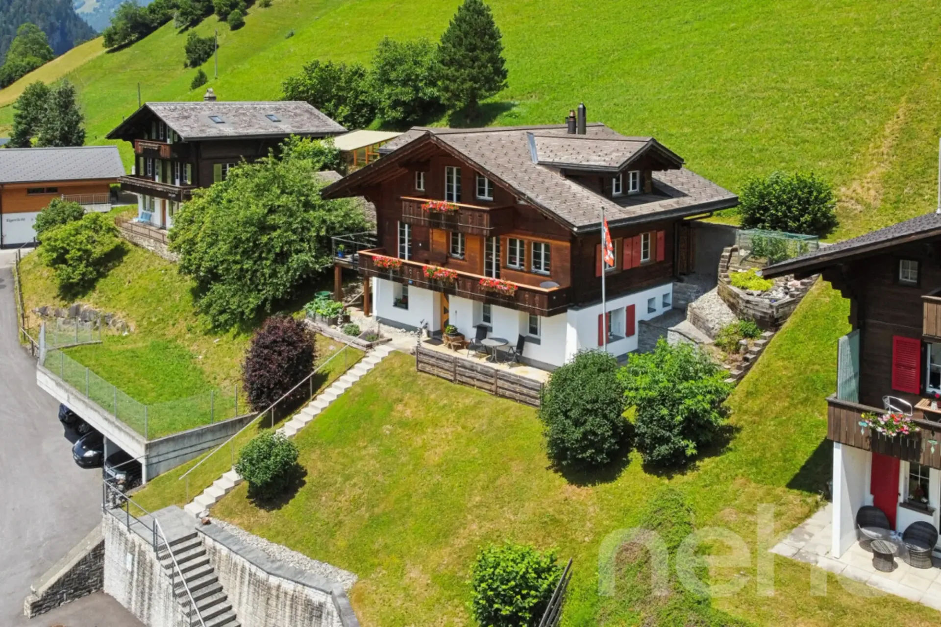 Familiäres Wohnen mit Einliegerwohnung und Bergpanorama