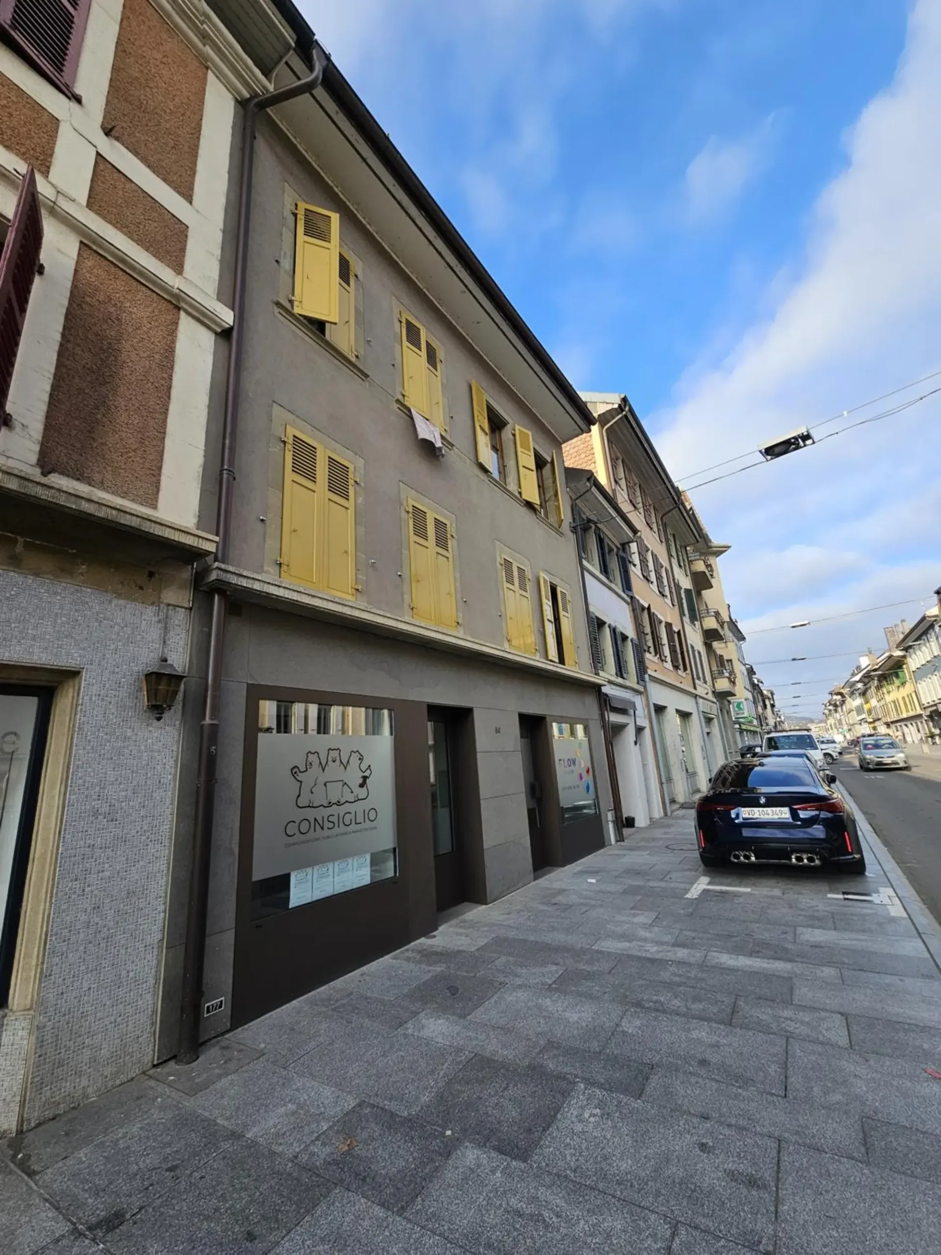 Schöne Arkade zur Miete im Zentrum von Rolle