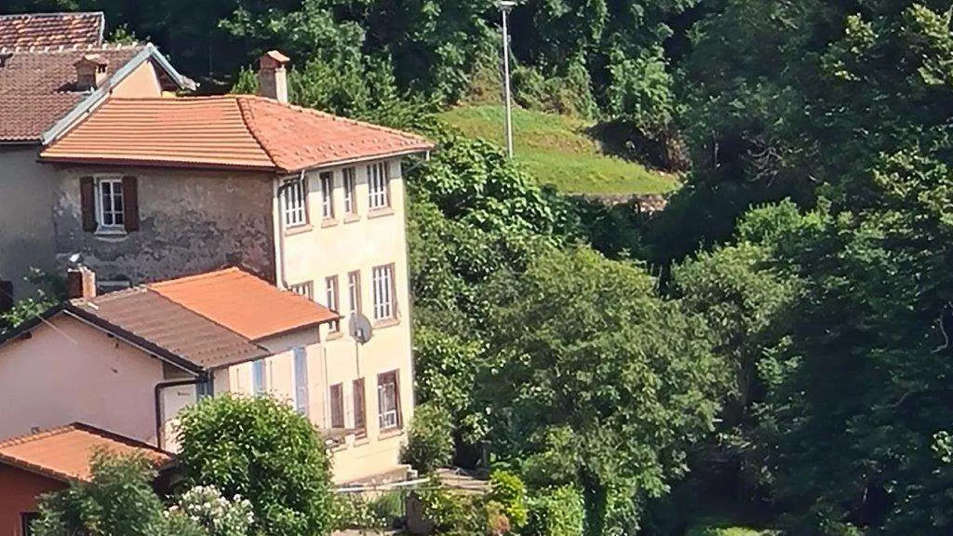Schönes Kernhaus zur Renovierung