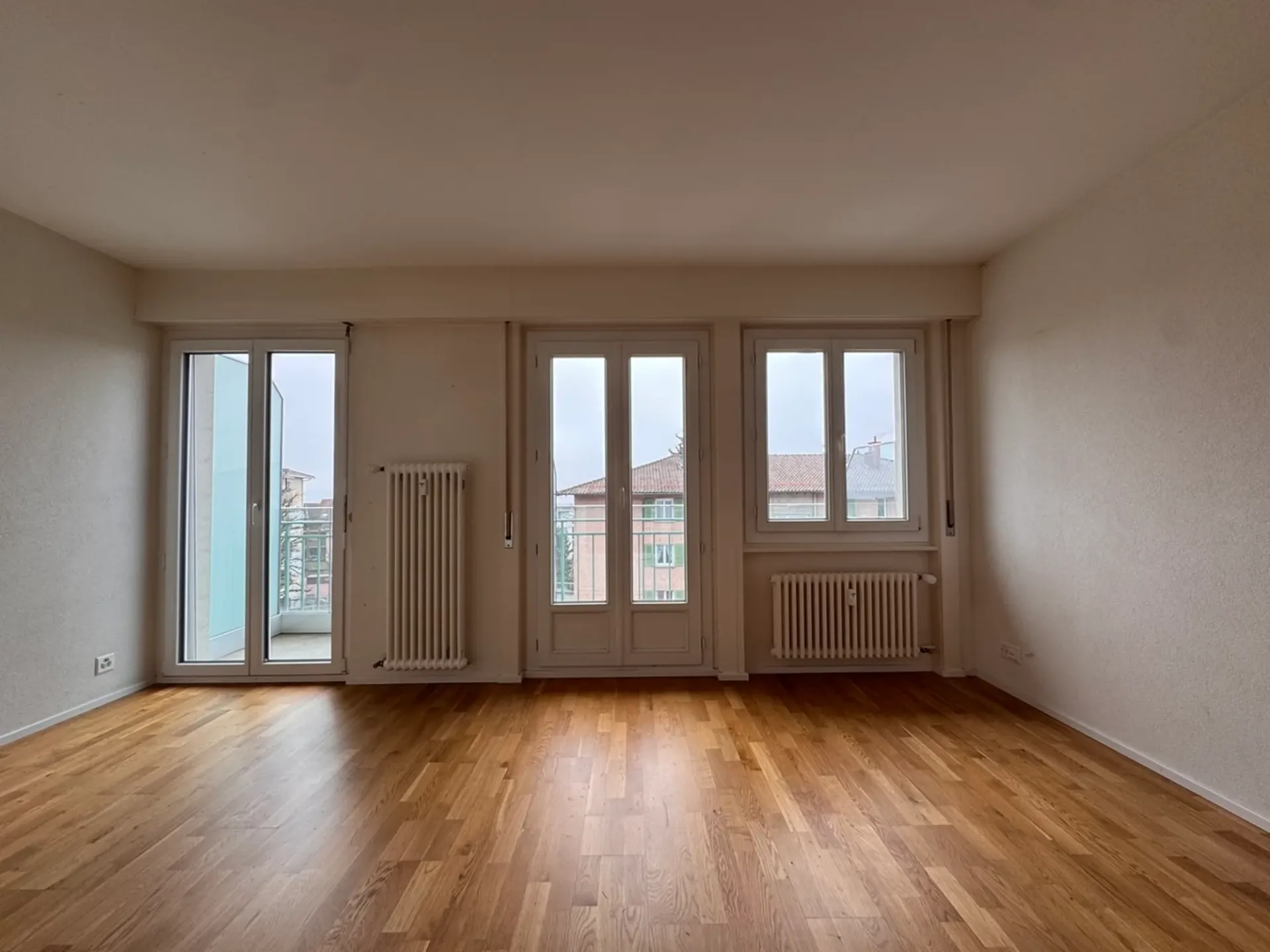 Helles Studio mit Balkon in Paudex