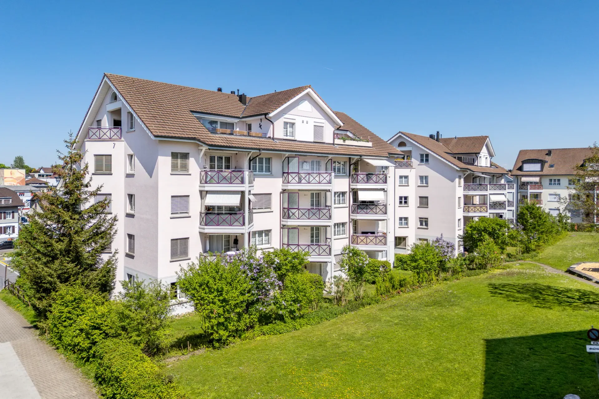 Frisch renoviert  modernes Wohnen zum Wohlfühlen