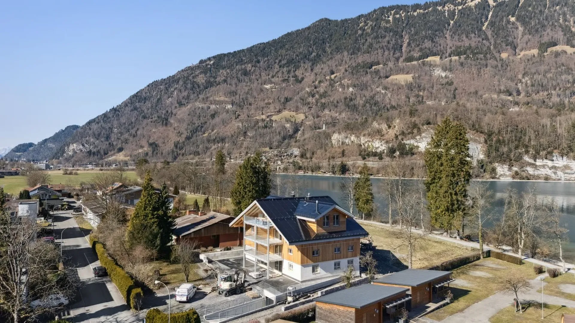 Duplex 6,5 Zimmer mit atemberaubendem Blick auf den Brienzersee