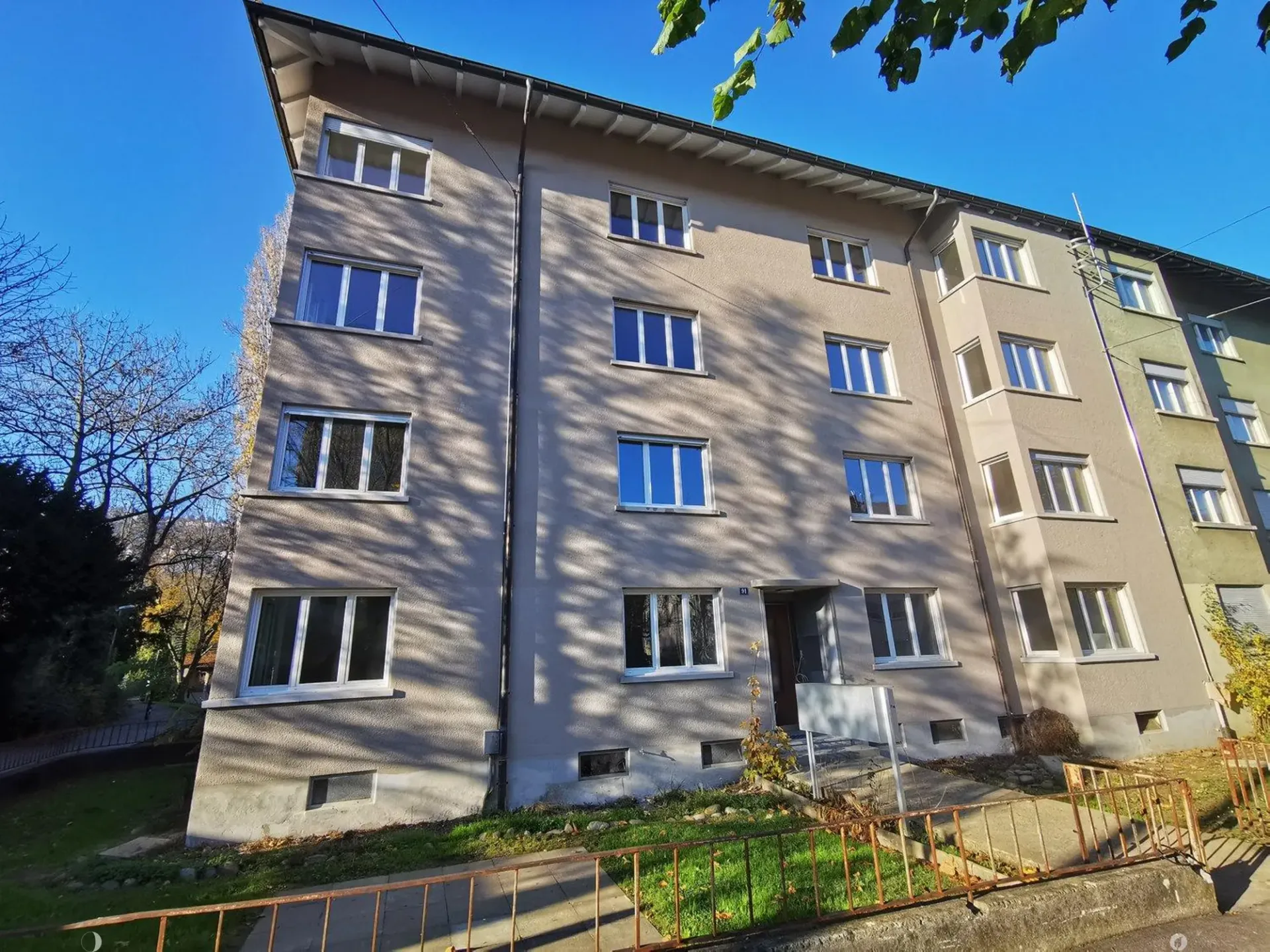 Bright 3-room apartment with balcony on General-Dufour-Strasse in Biel