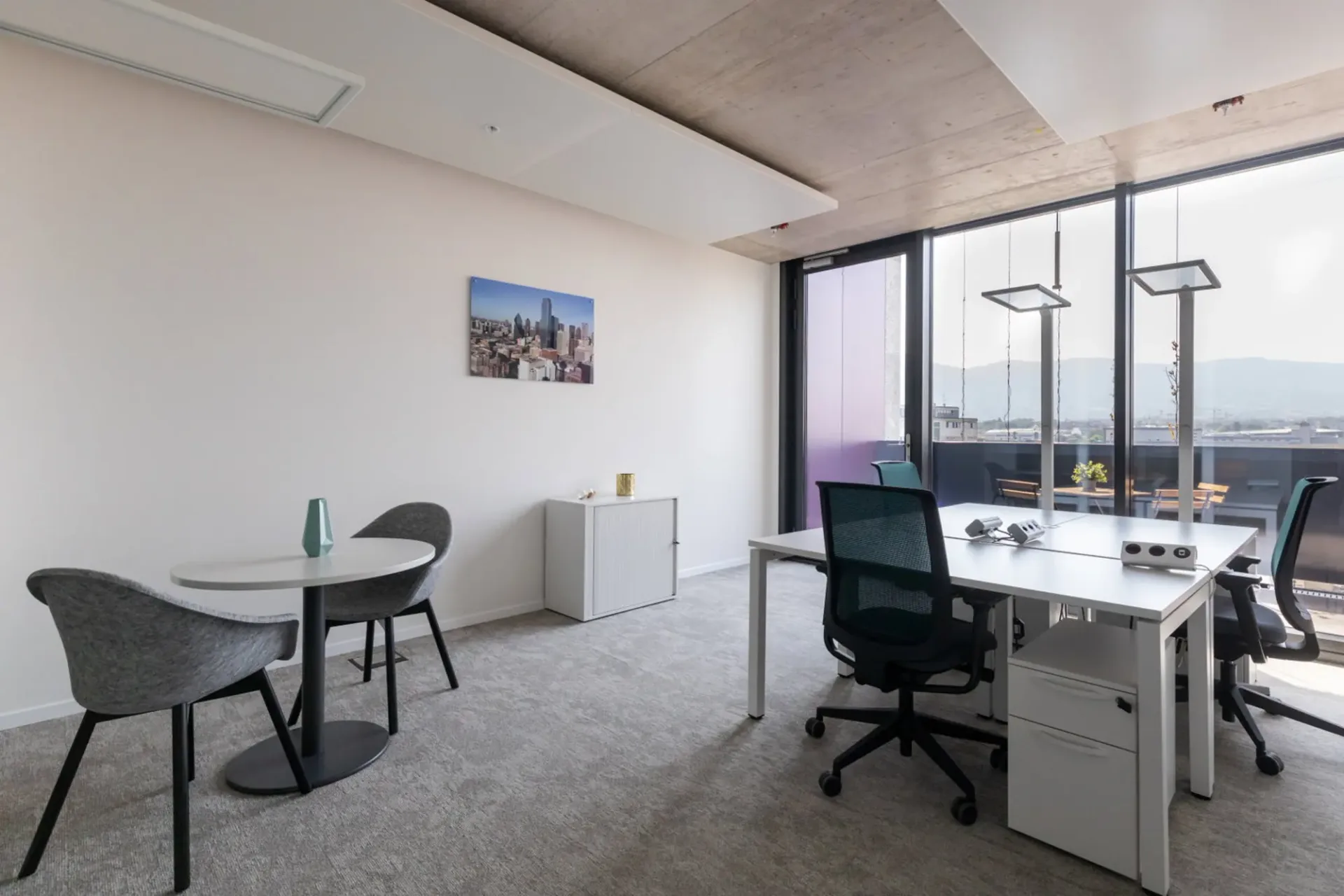 Büro für 3 Personen bei Regus Pont Rouge
