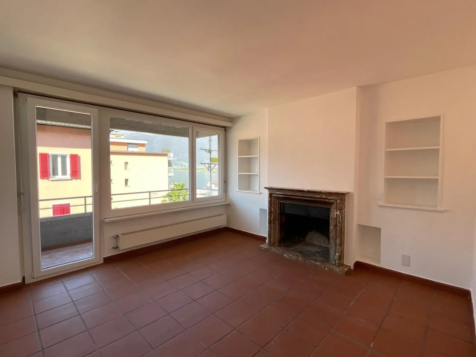 Hellere 3.5-Zimmer-Wohnungen in Vira (Gambarogno) 2 Einheiten – VOLLER SEEBLICK!