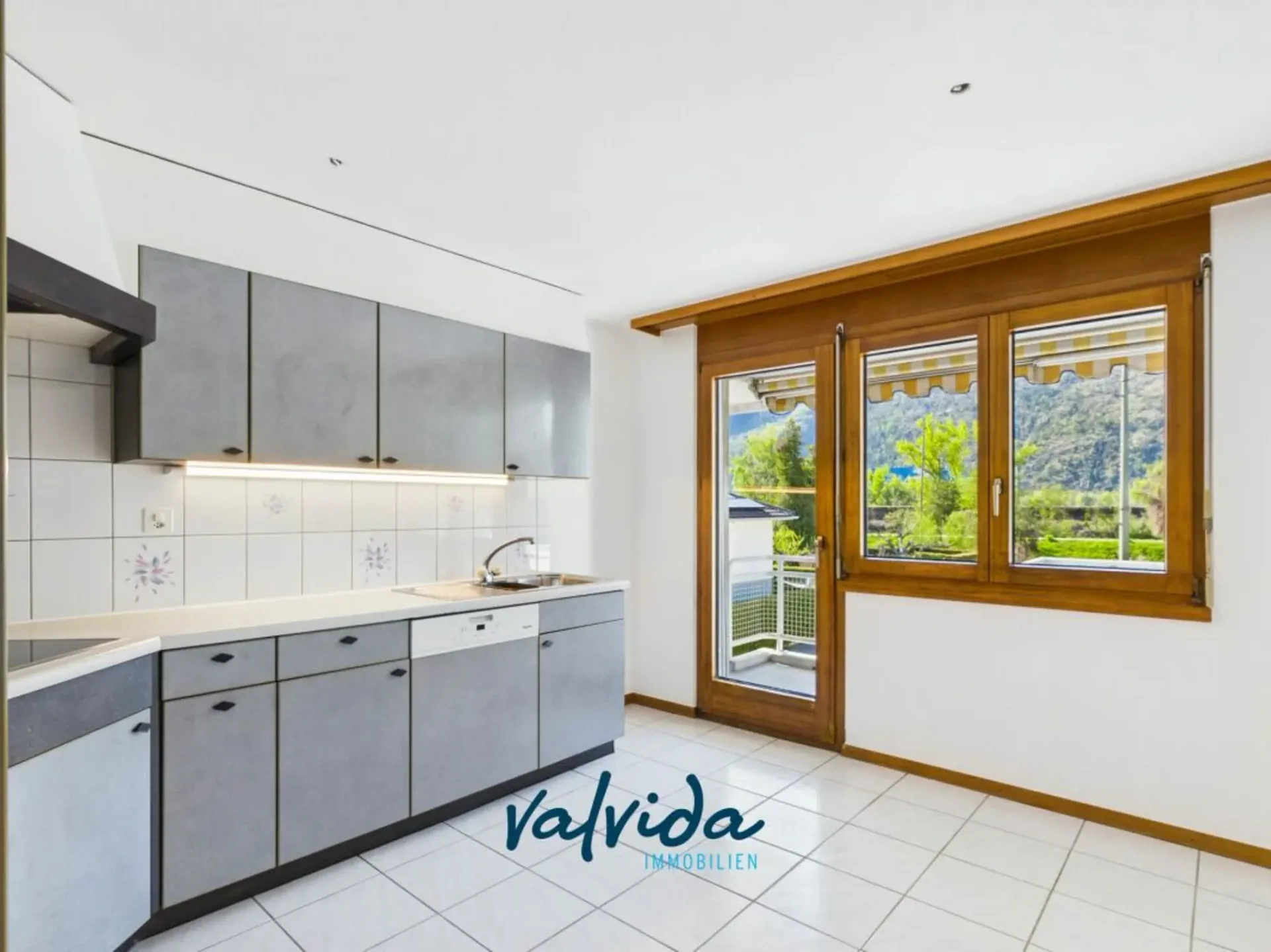 Attractive 4.5-room apartment for rent in Raron