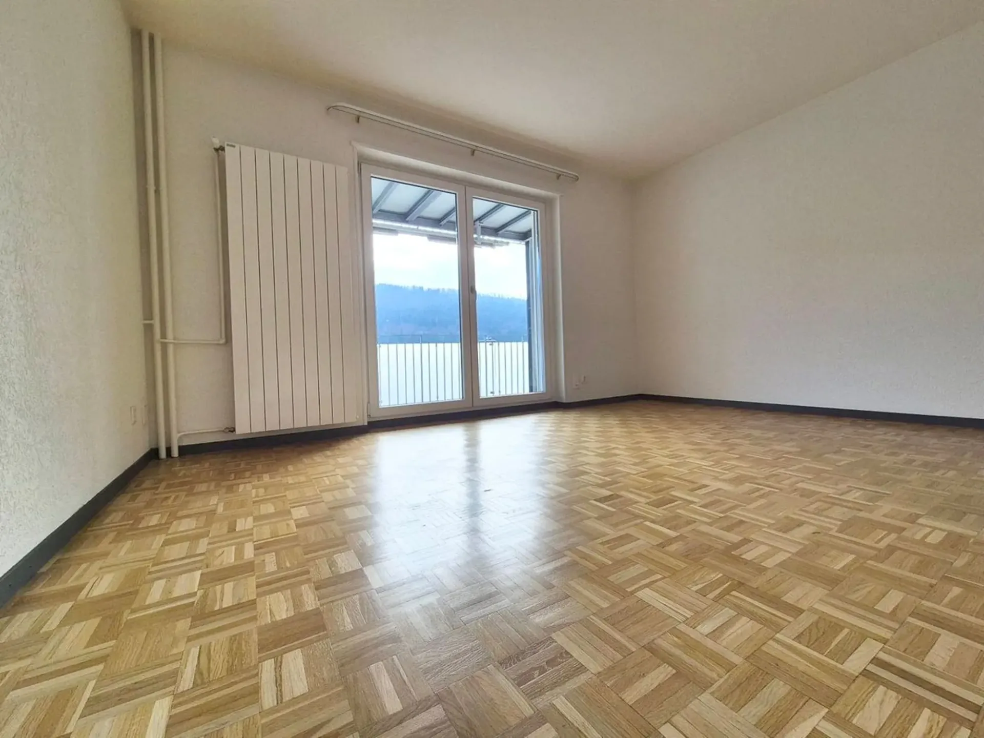 Appartamento di due locali con ampio balcone e ascensore!