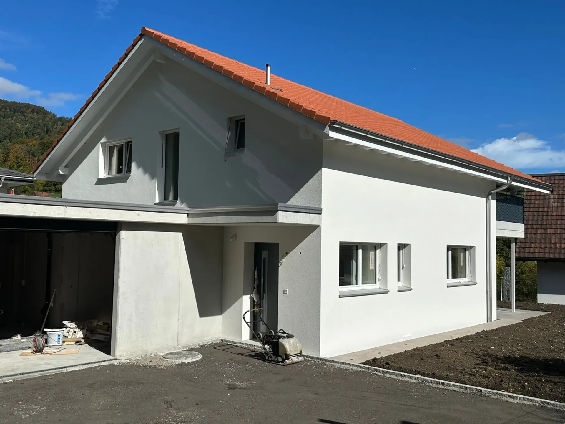 Moderne 5.5-Zimmer-Neubau-Einfamilienhaus mit Bergblick in Muemliswil