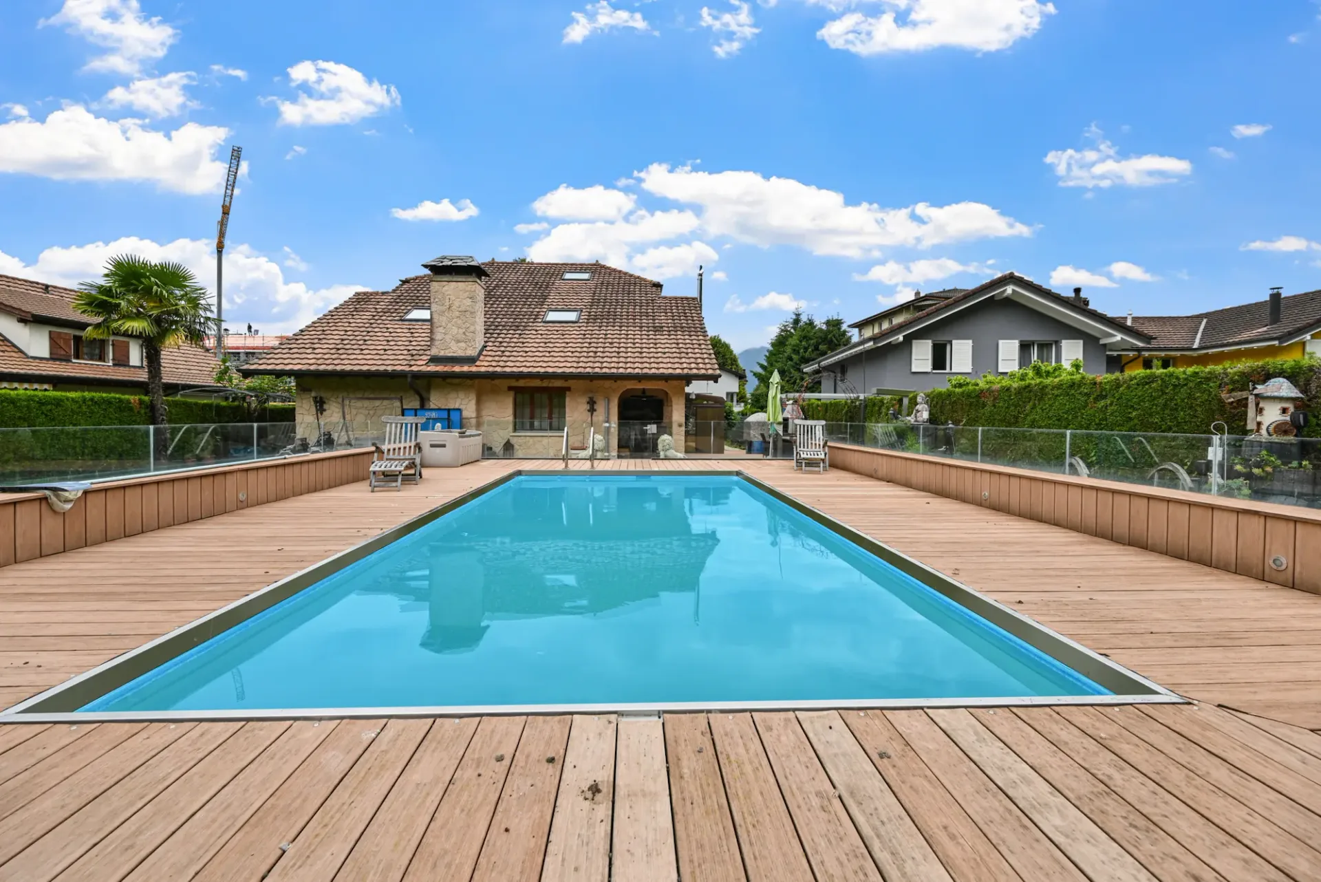Schöne Villa mit 8 Zimmern, Pool und Garten in Bouveret
