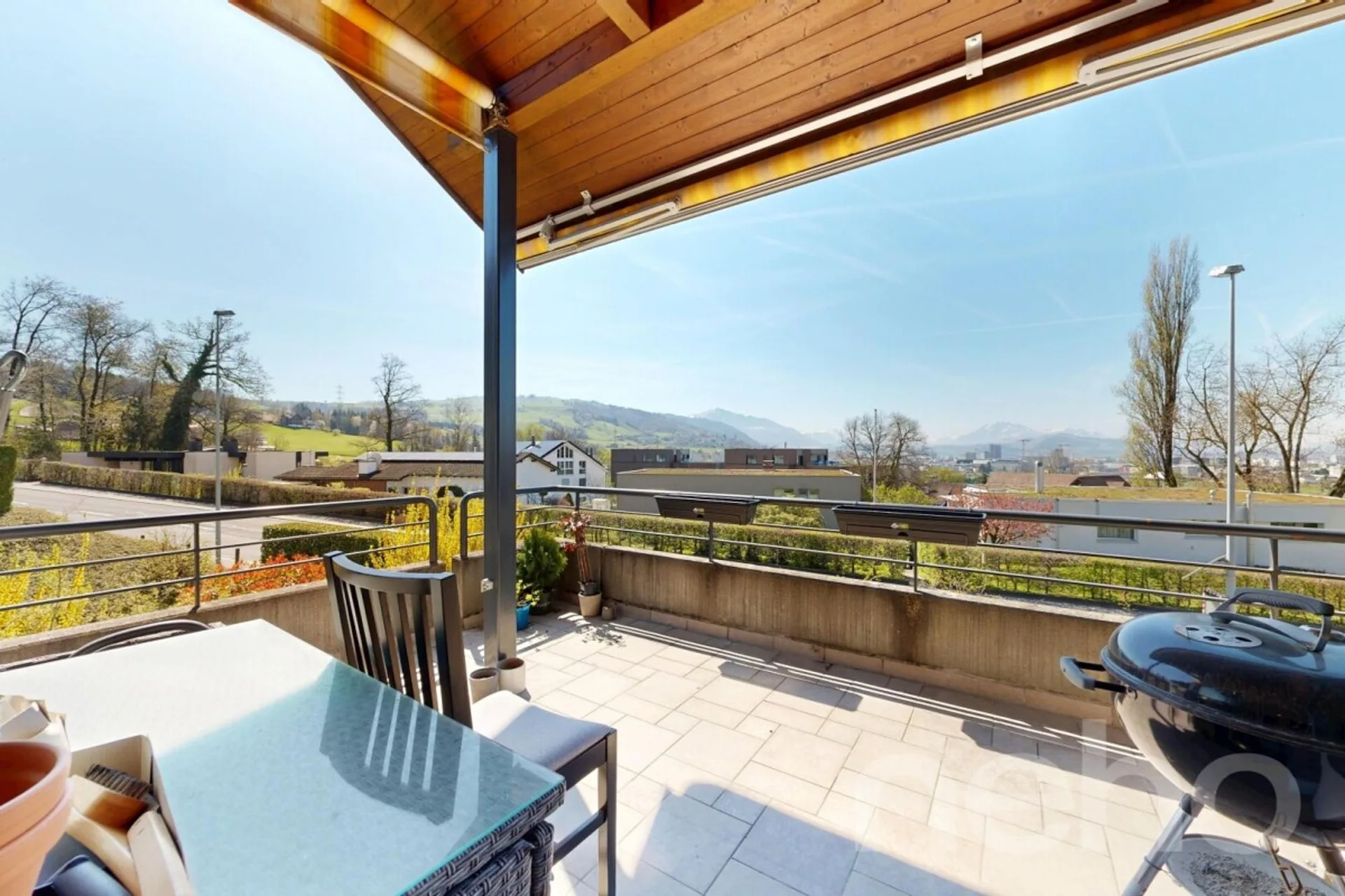 Appartement lumineux avec vue