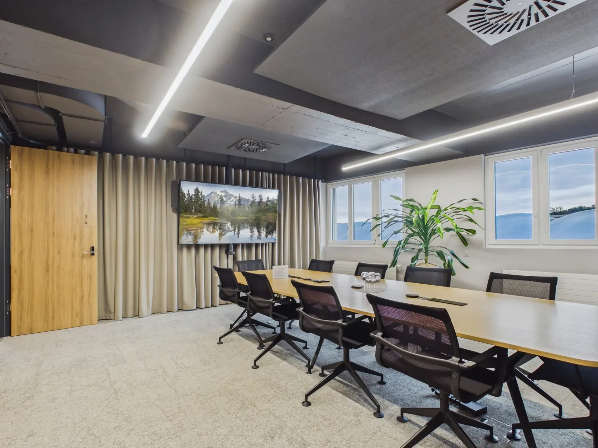 Moderne Büroetage 435 m² mit Dachterrasse in Frenkendorf