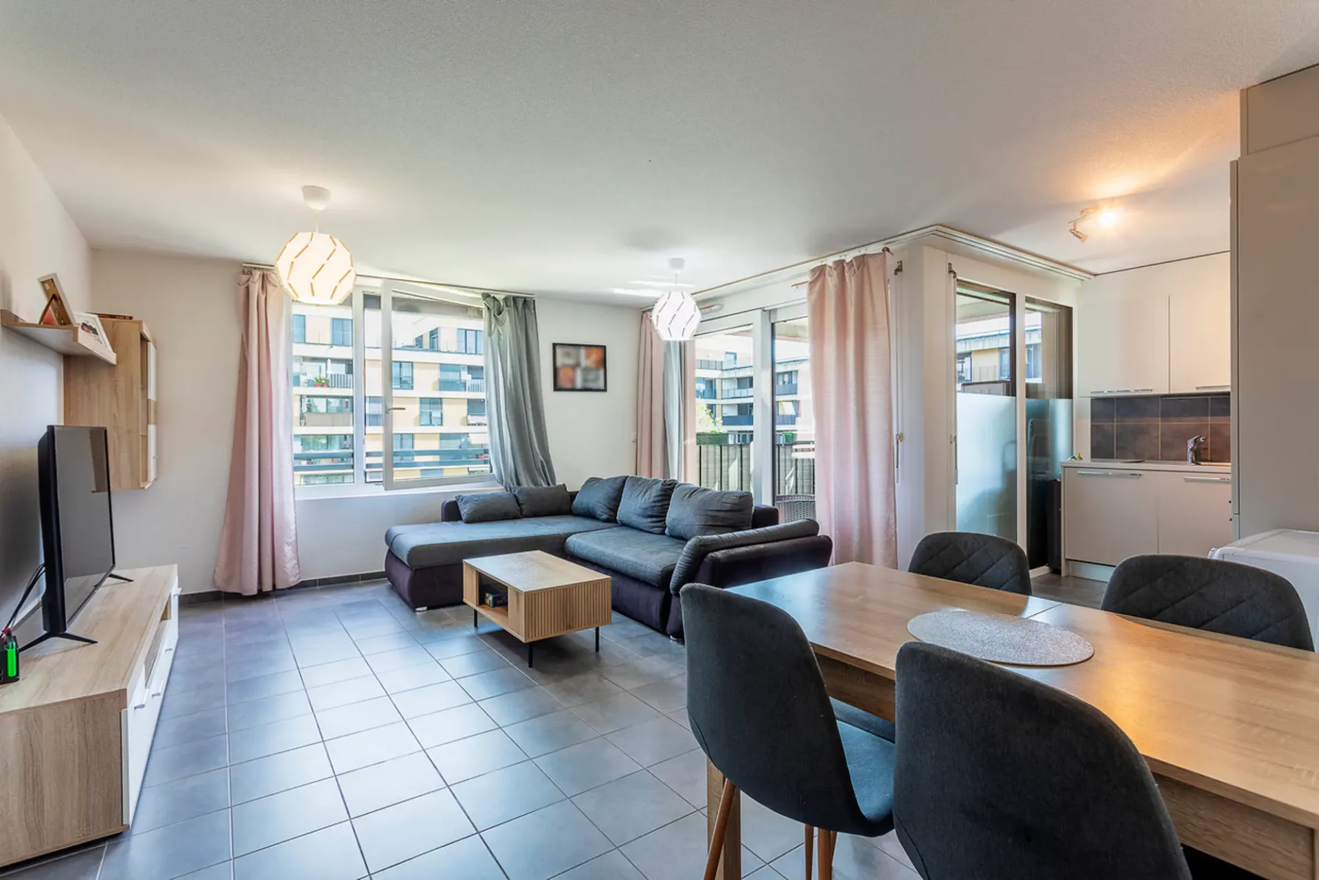 Appartement PPE récent de 3,5 pièces proche centre-ville