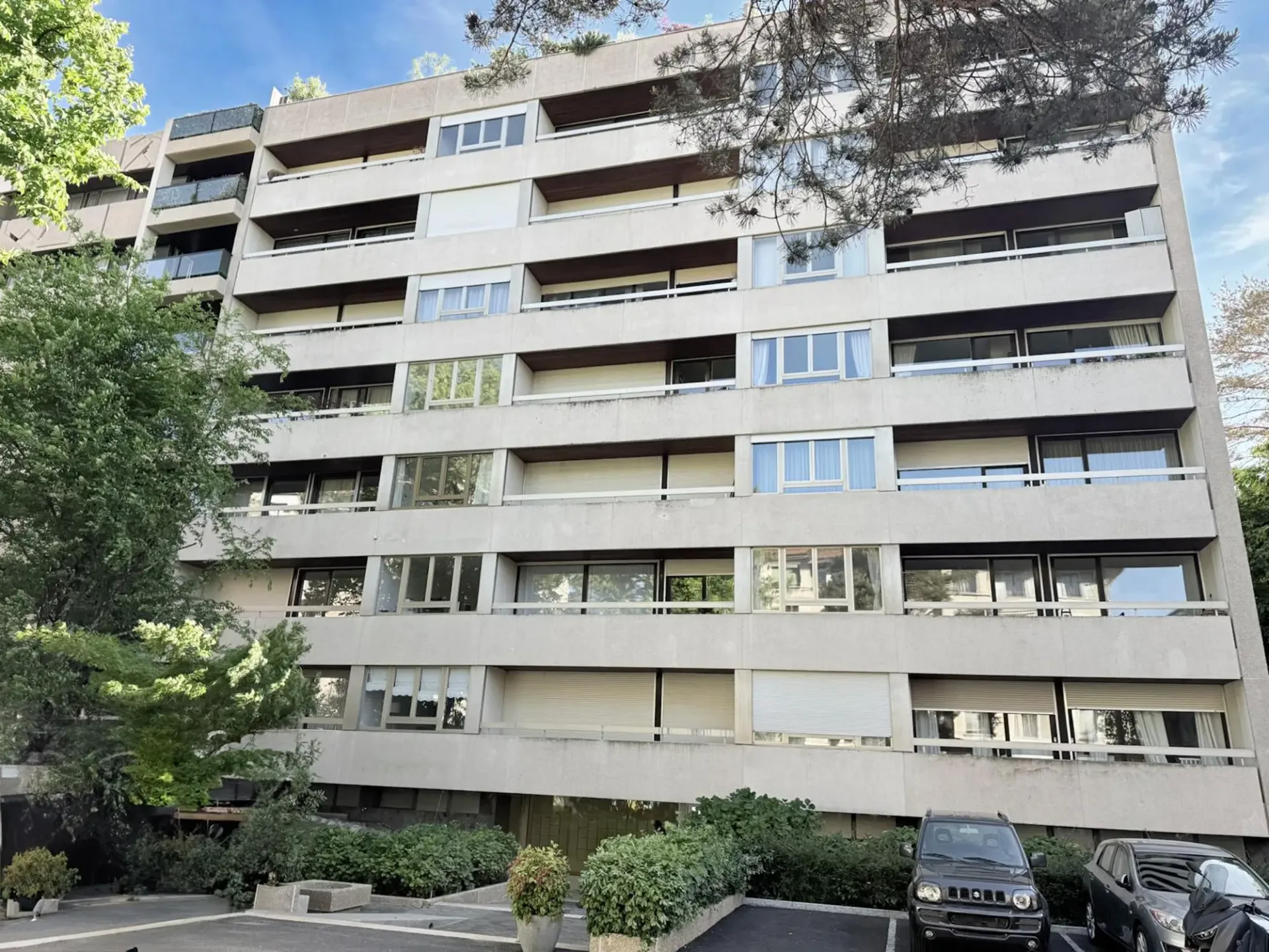 À Vendre en SI ? Appartement 2 pièces à Champel