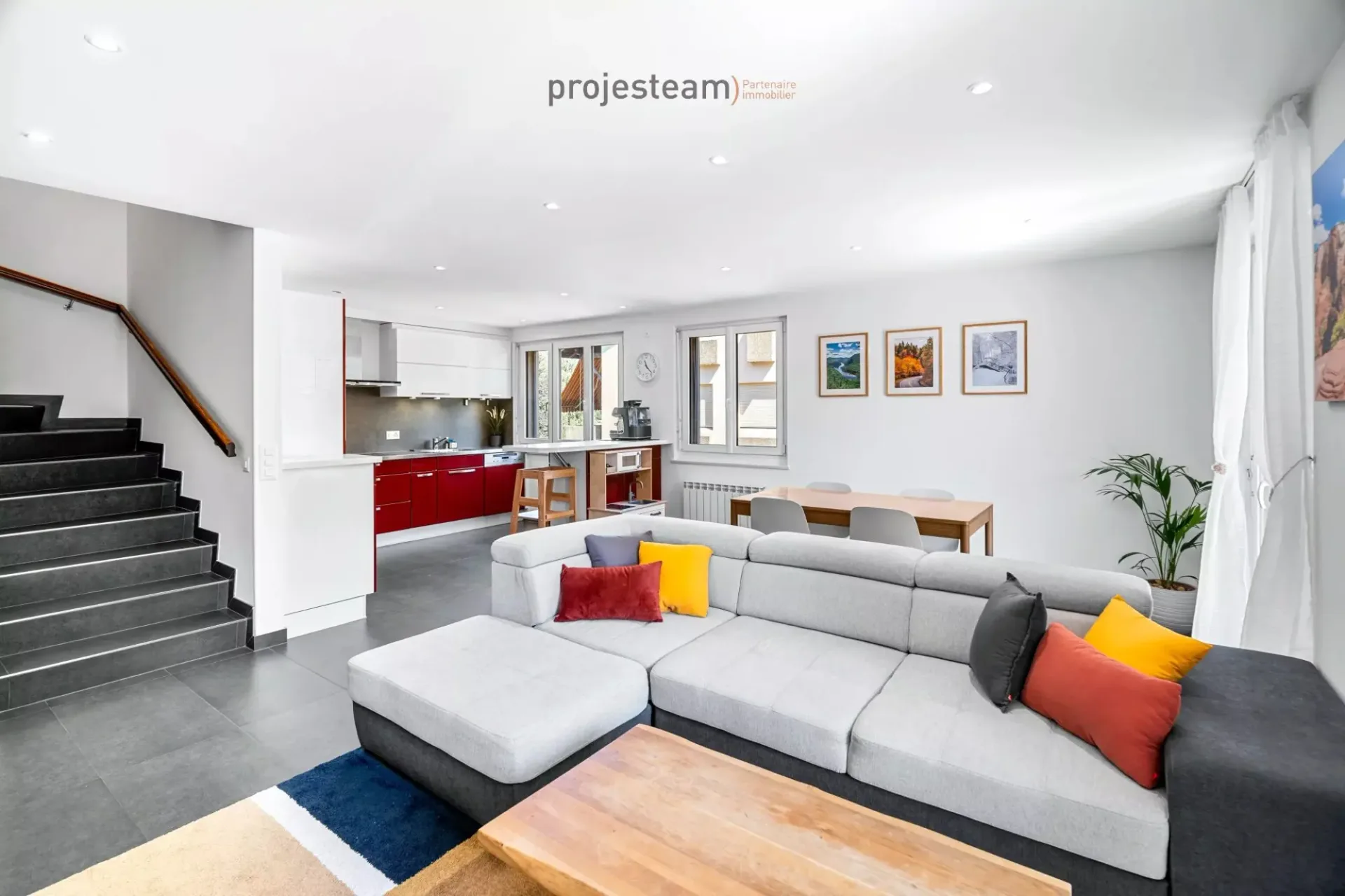 Magnifiques Dach-Duplex mit 4,5 Zimmern und Galerie in Chavannes-de-Bogis