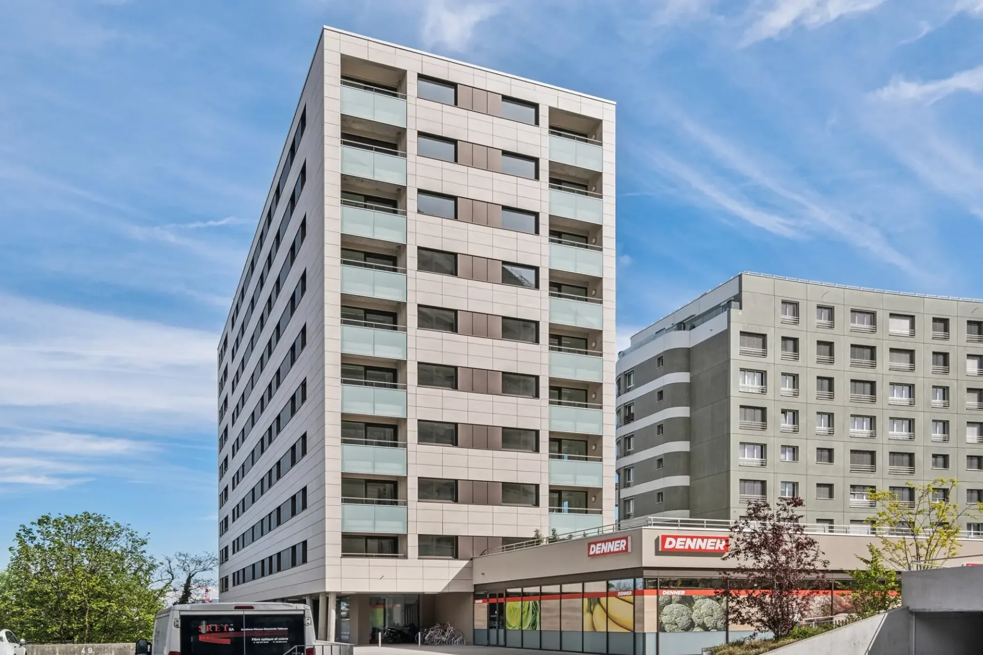 Platz für Motorräder - Petit-Lancy