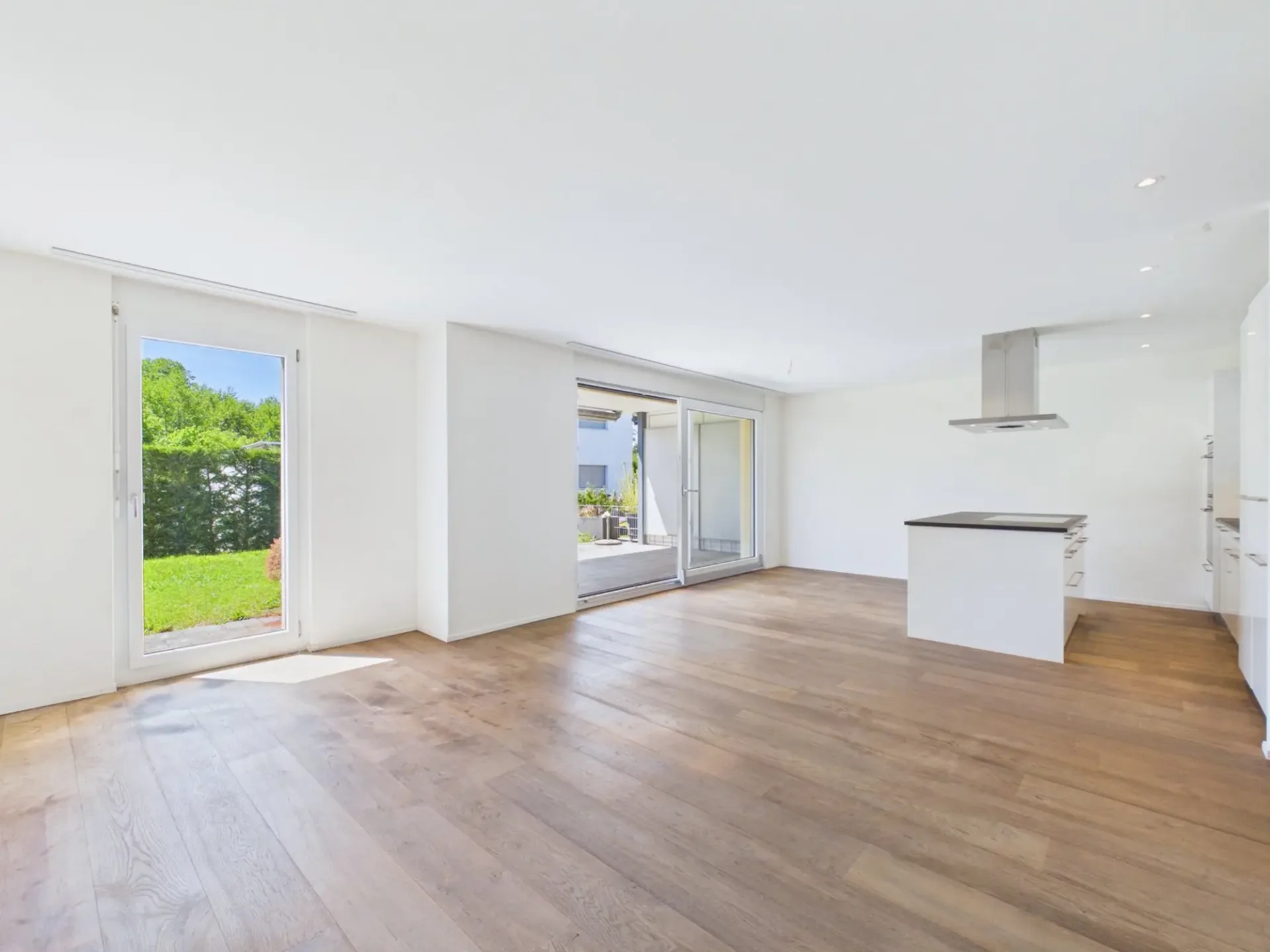 Moderne Gartenwohnung mit hoher Wohnqualität
