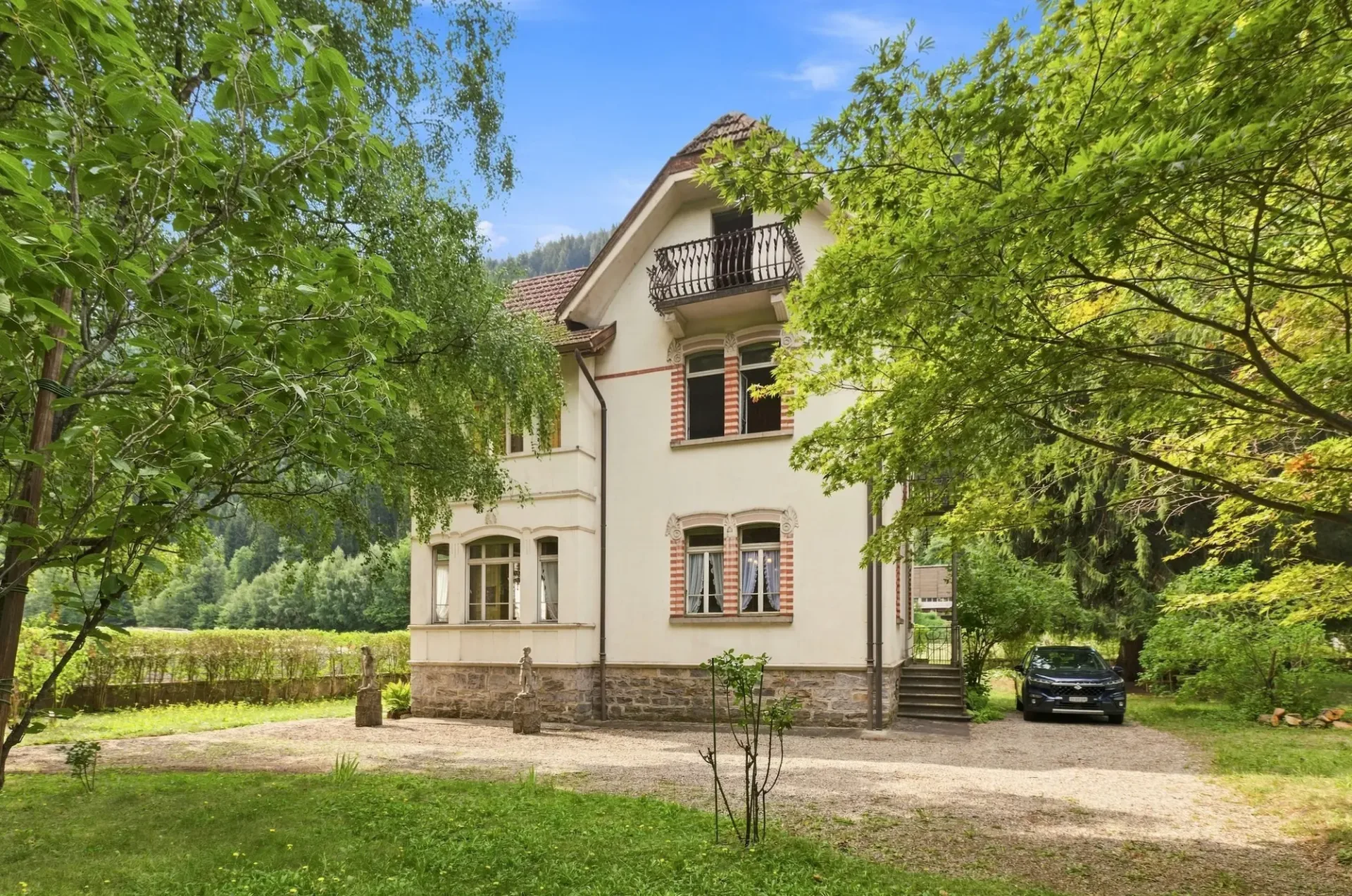 Epoche-Wohnhaus mit Fresken im Herzen der Leventina