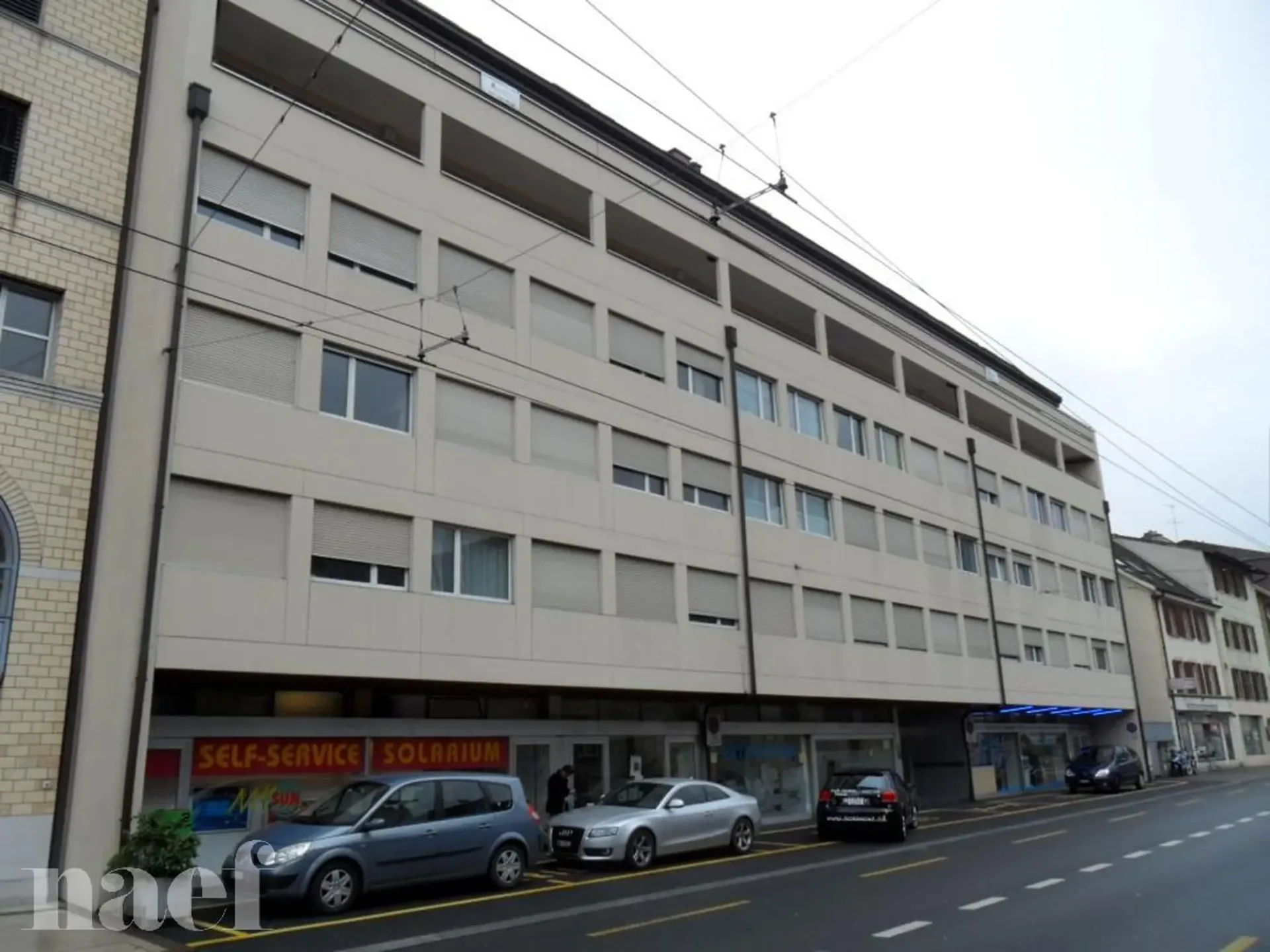 Lokal gewerblich ideal gelegen mit 2 Parkplätzen