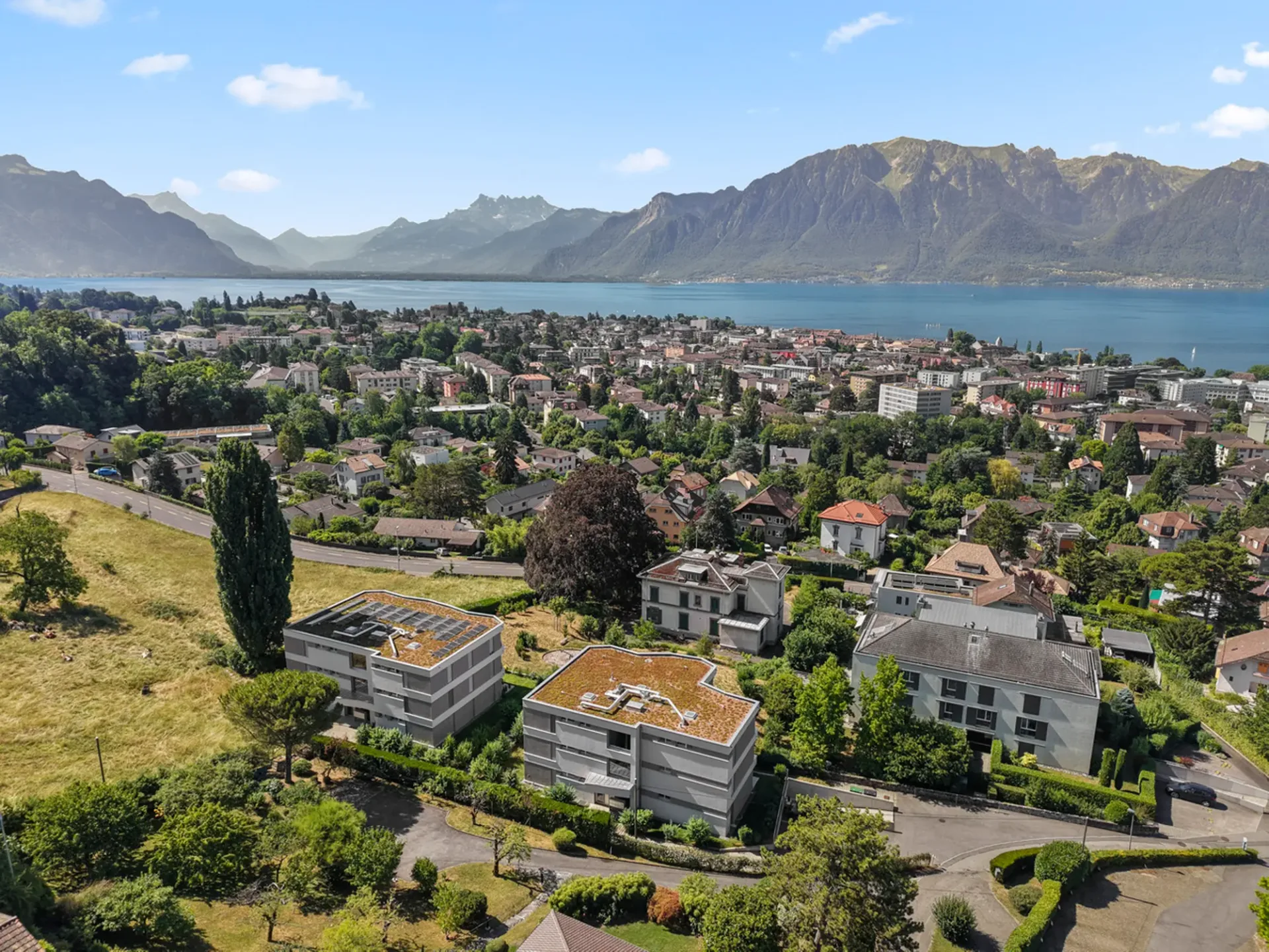 Élégant attique de 3,5 pièces avec vue sur le lac à Vevey