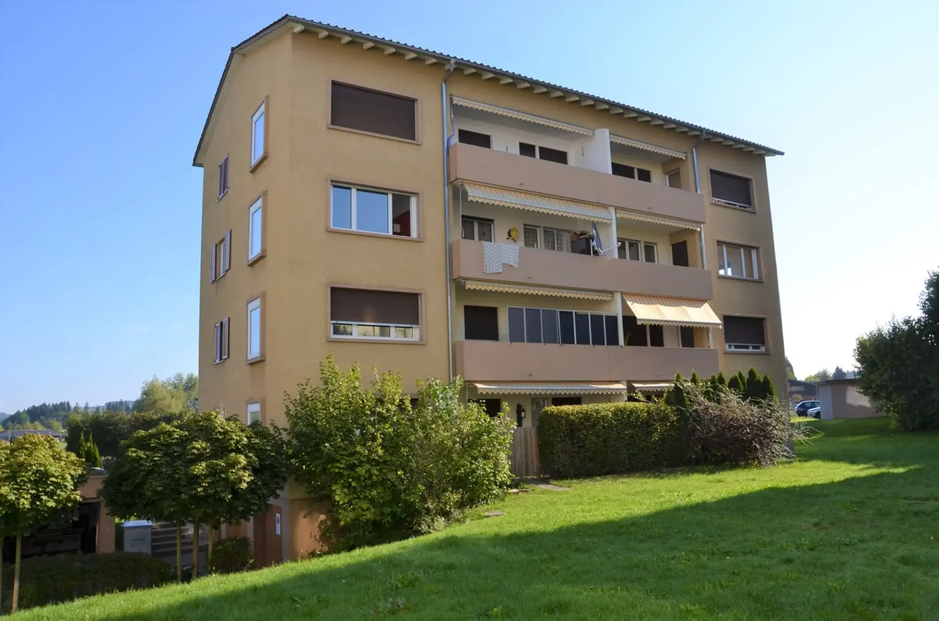 4.5-Zimmer-Wohnung an ruhiger Lage mit Gartensitzplatz