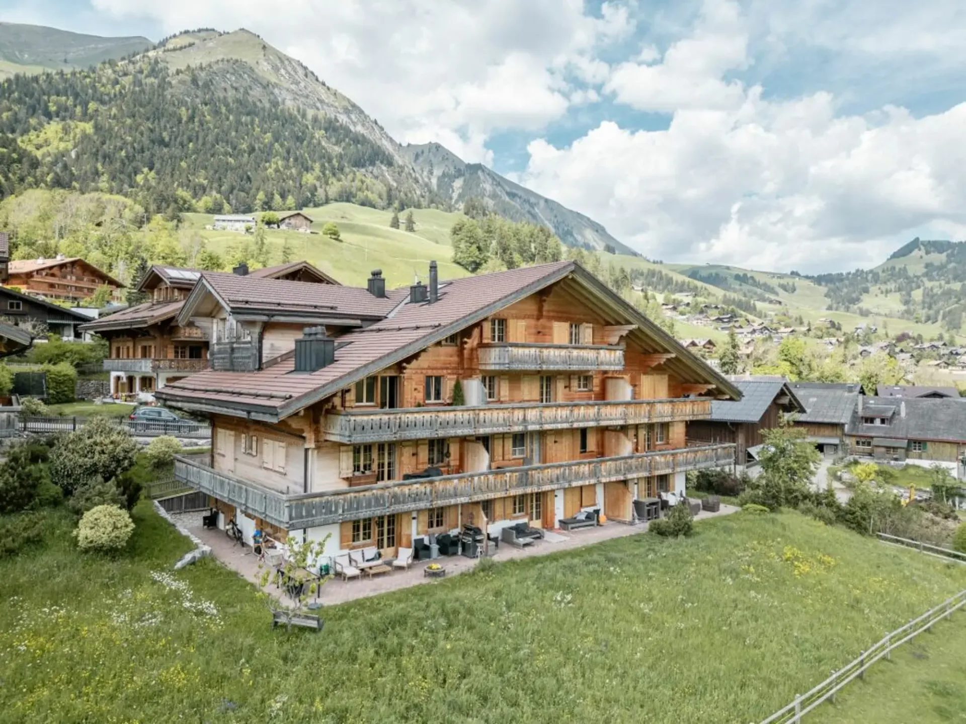 Helles Apartment mit 4.5 Zimmern in Château-d'Oex