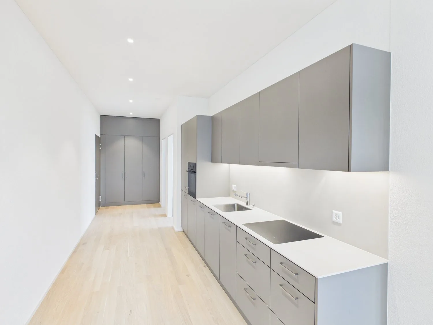 Première occupation après rénovation complète du noyau!
