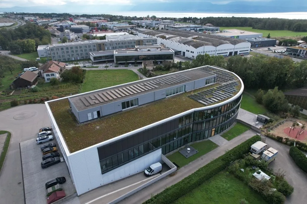 À LOUER BUREAUX DE 187 m2 ENV. À ETOY